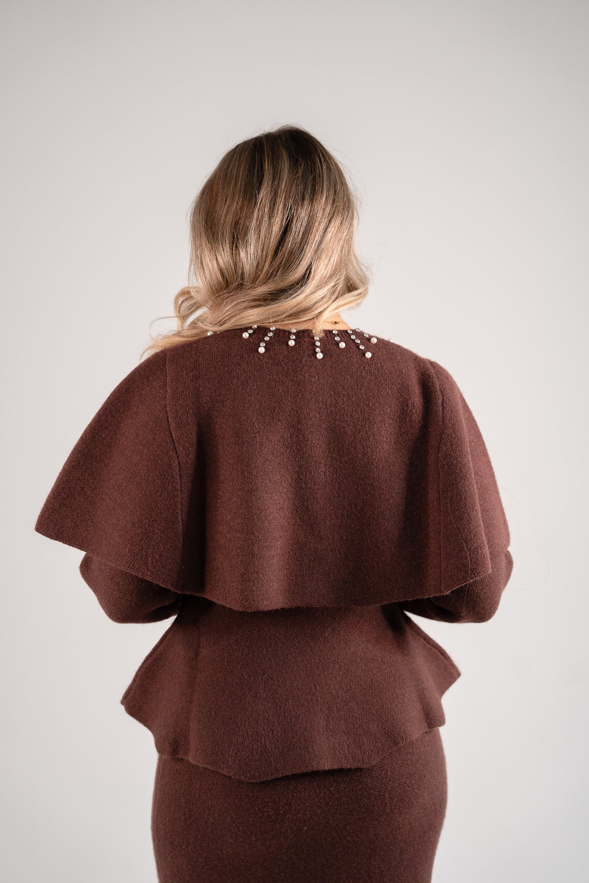 Love Laura Knit Cape With Pearls In Chocolate