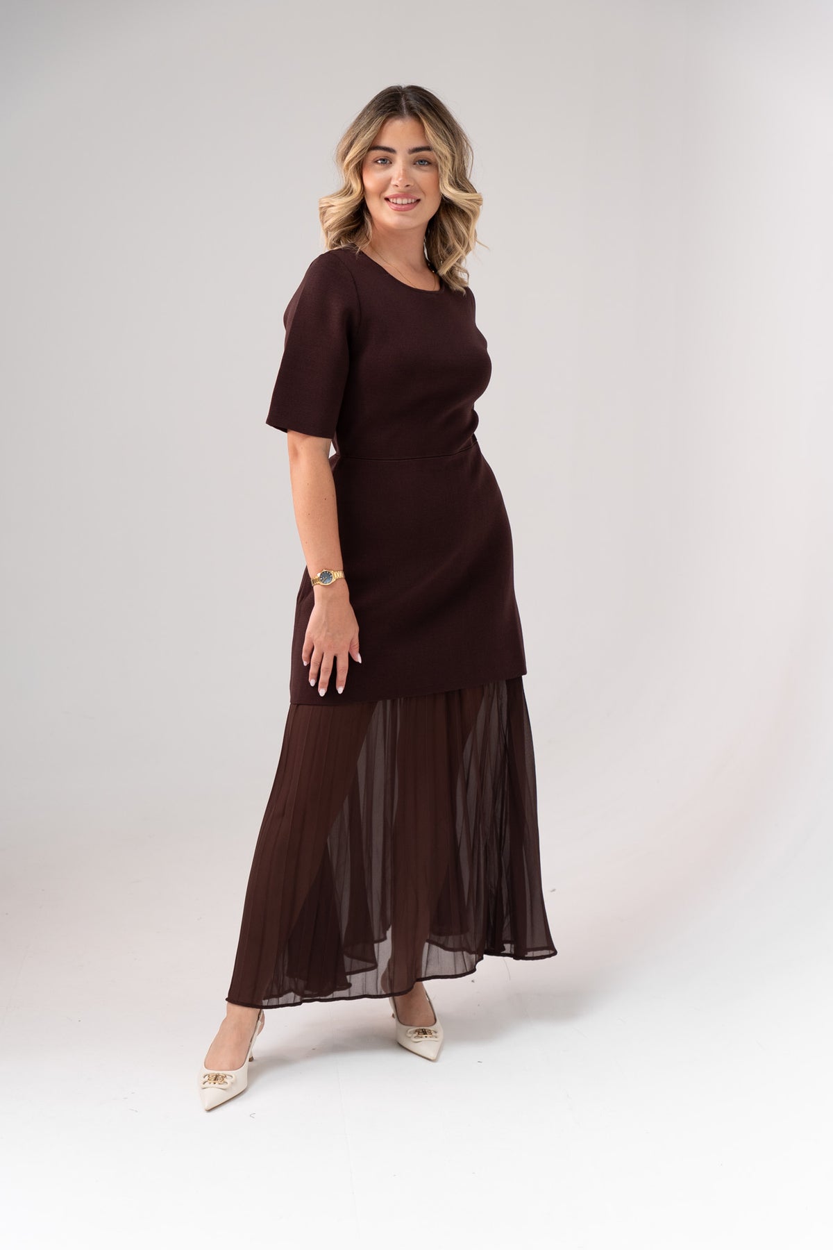 Holly Pleated Contrast Dress In Chocolate