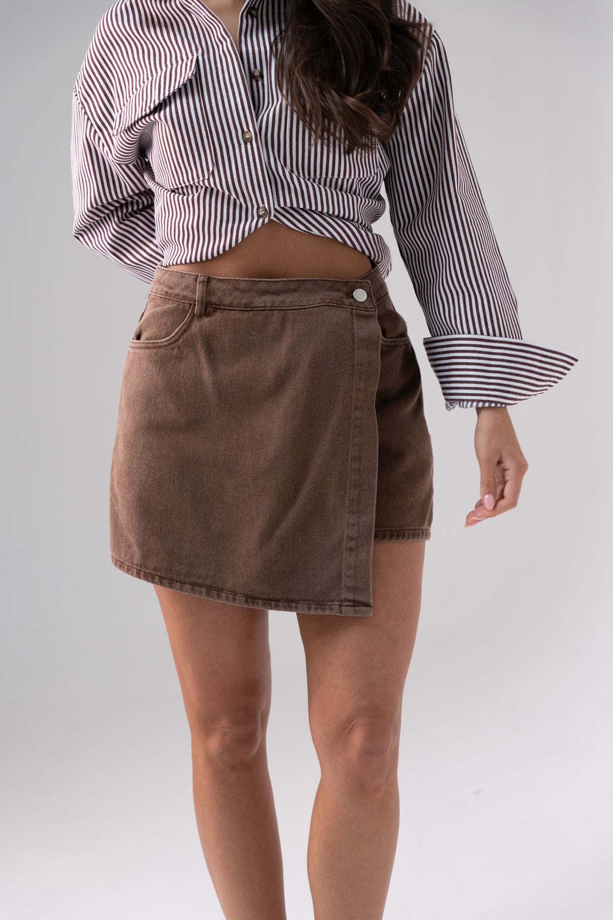 Kendra Denim Skort In Coffee