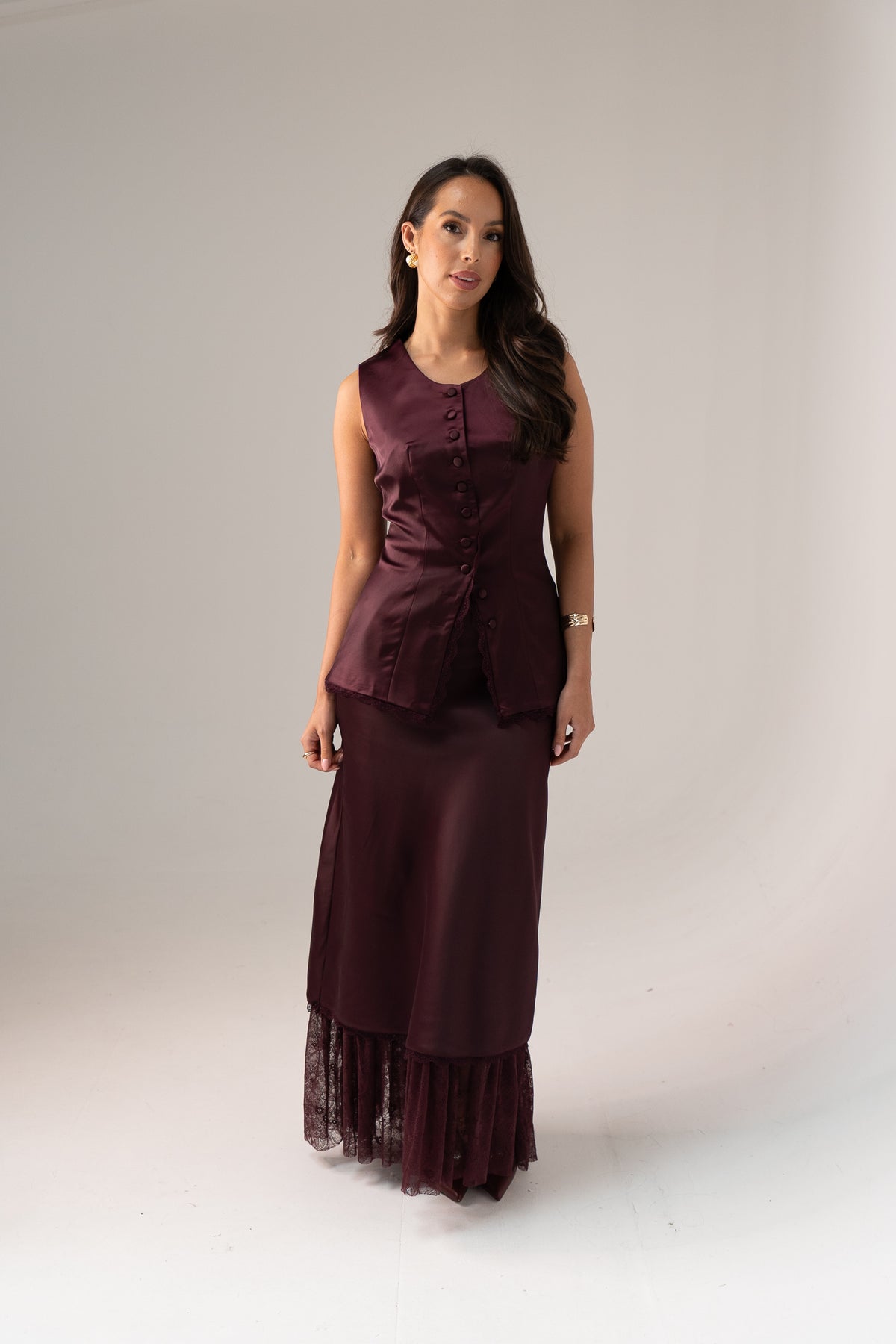 Love Laura Lace Trim Satin Skirt In Burgundy