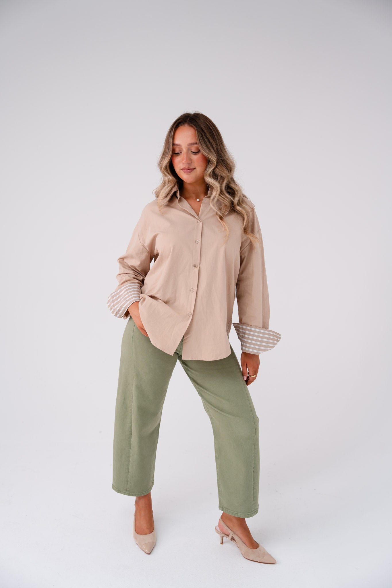 Kiera Contrast Cuff Shirt In Beige