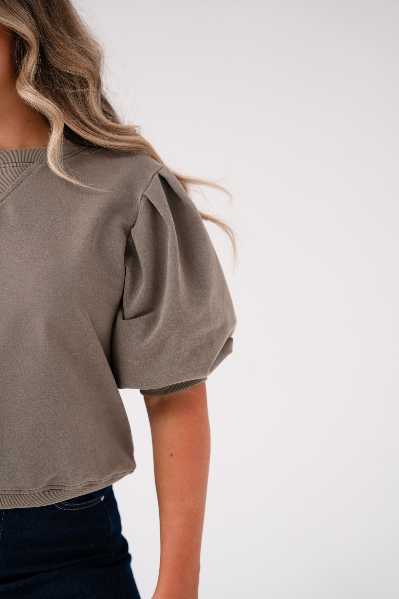 Kiera Short Sleeve Sweatshirt In Khaki