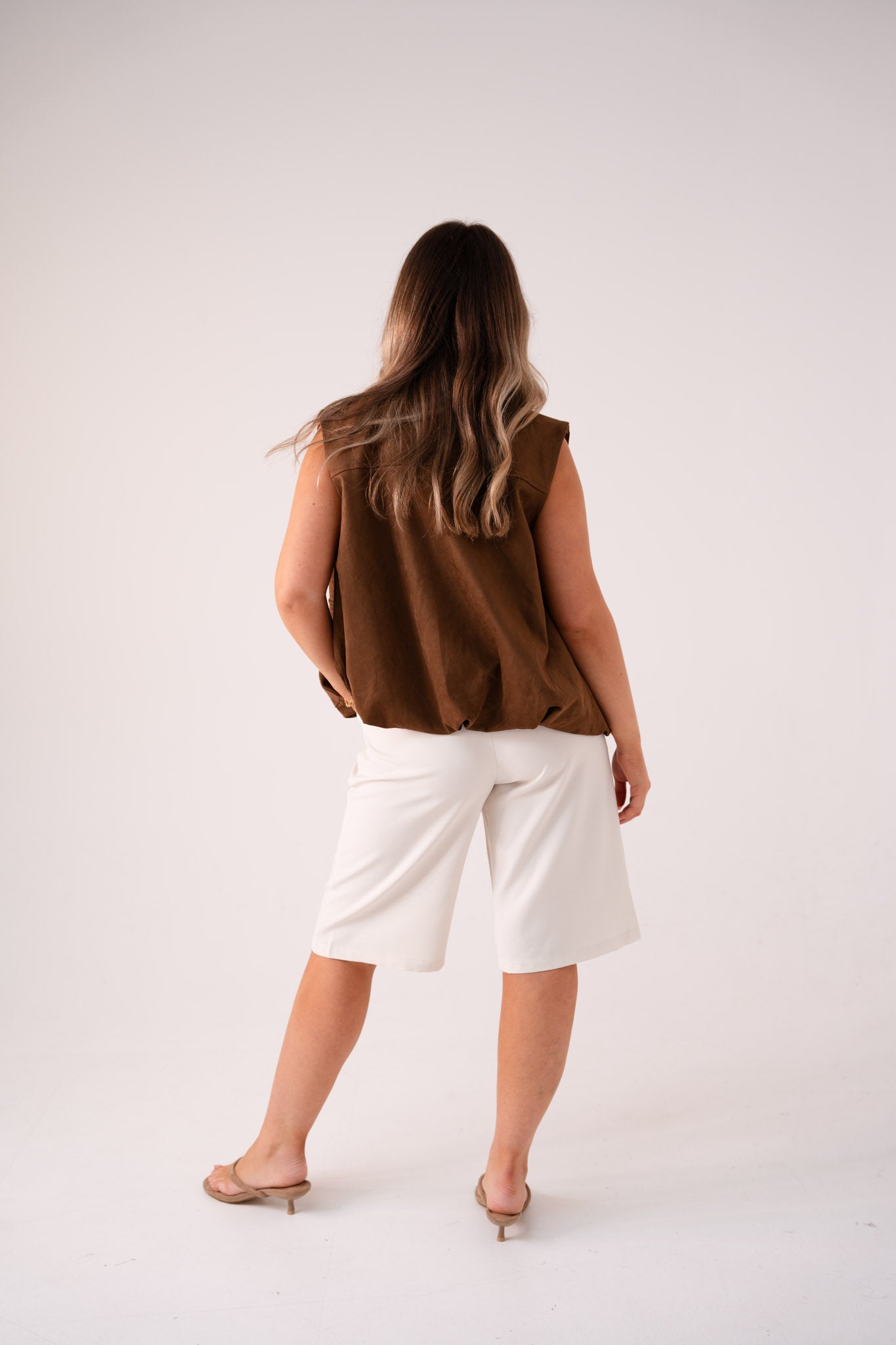 Elsa Bermuda Shorts In Ivory