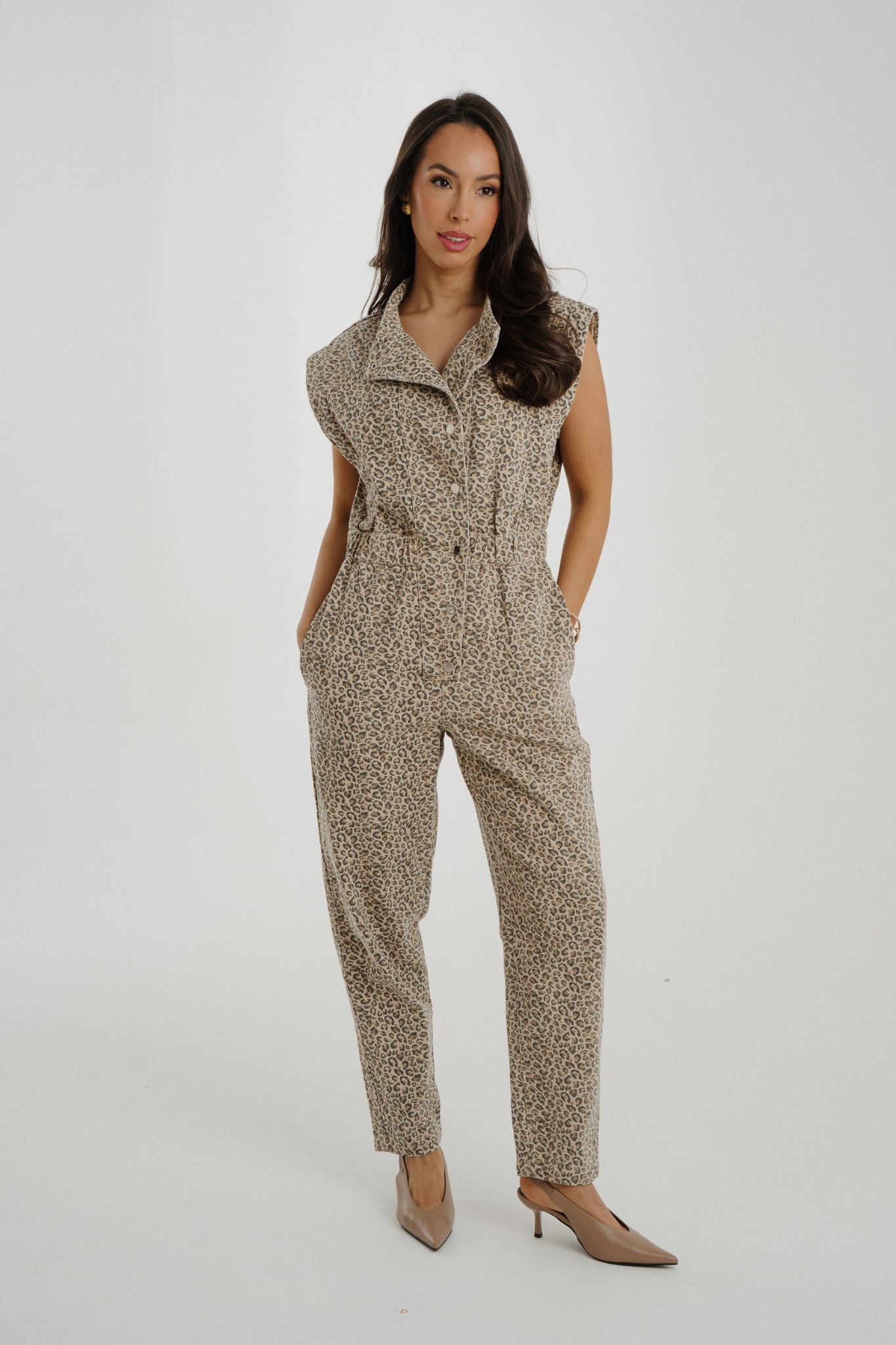 Cora Sleeveless Jumpsuit In Leopard Print