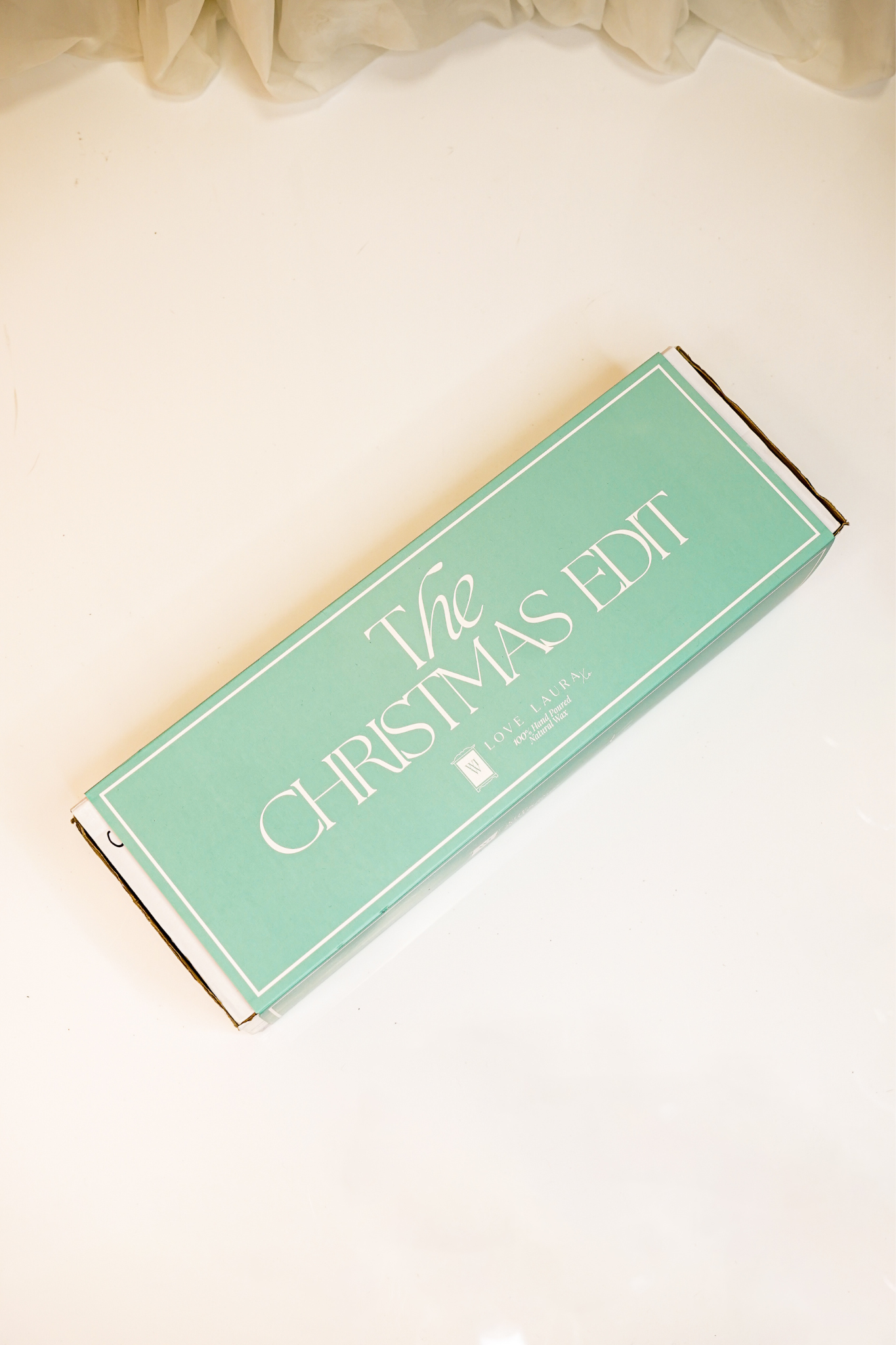 Love Laura - The Christmas Edit Long Ceramic Candle