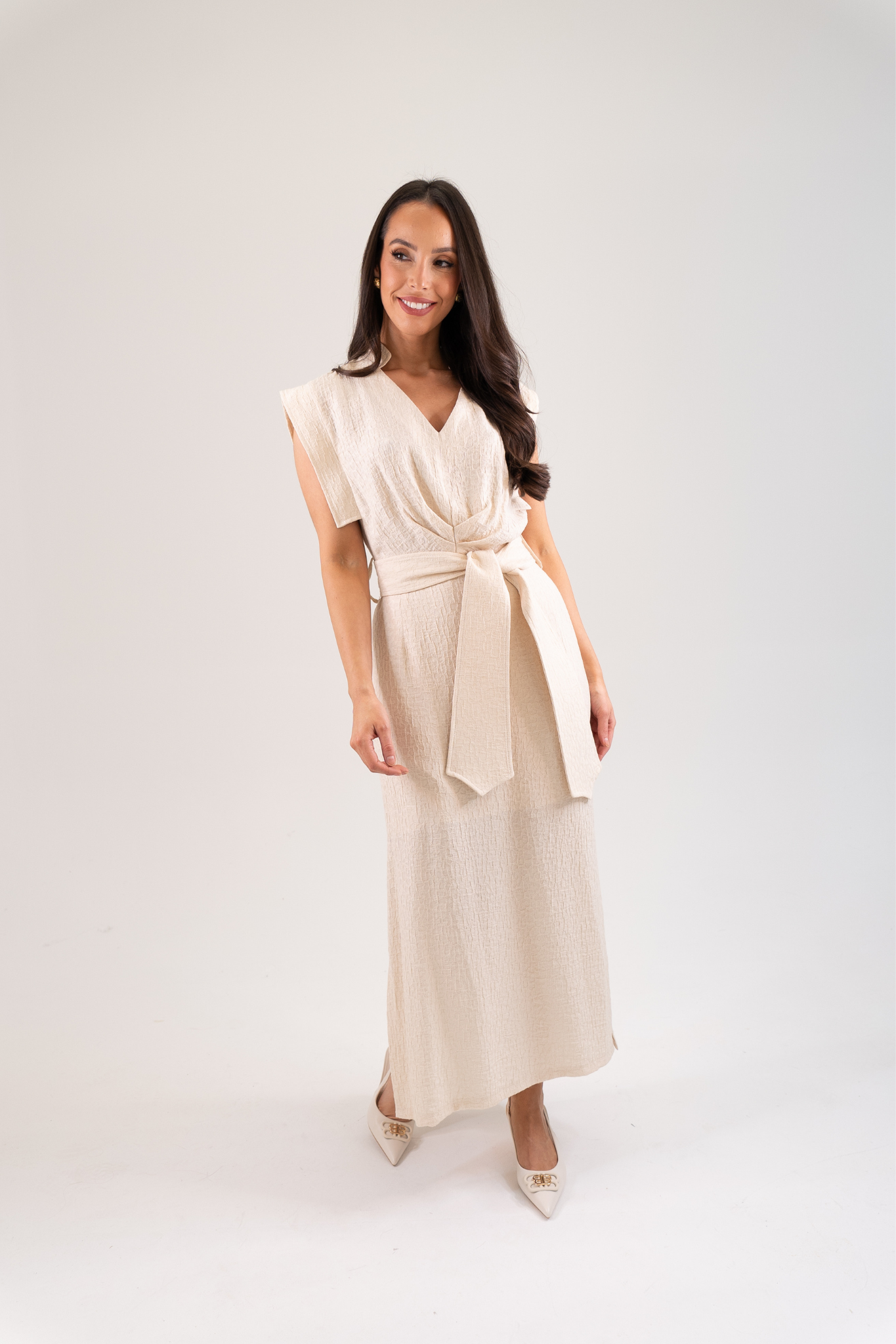 Kayla Tie Waist Dress In Neutral