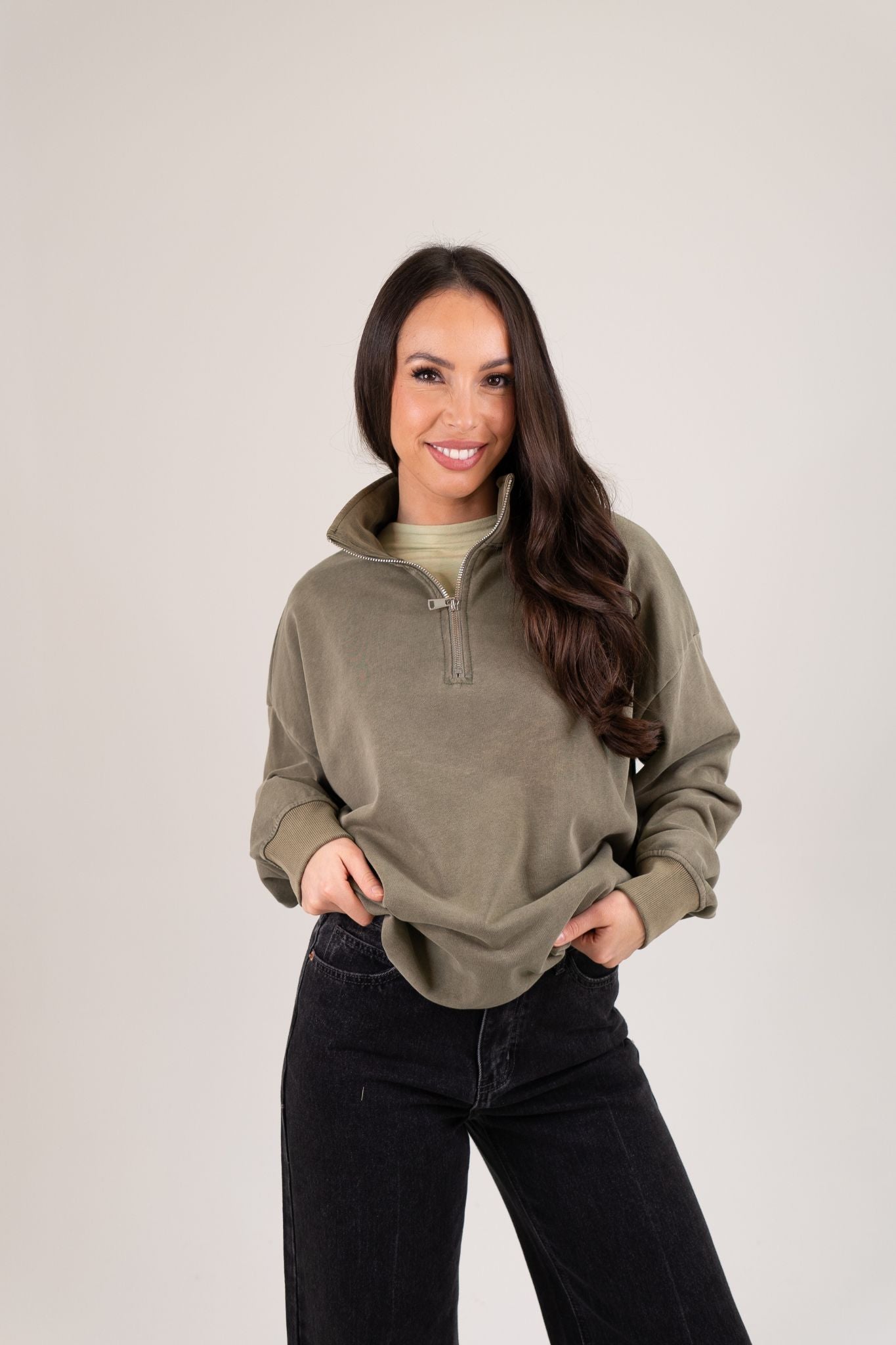 Taylor Half Zip Jumper In Khaki