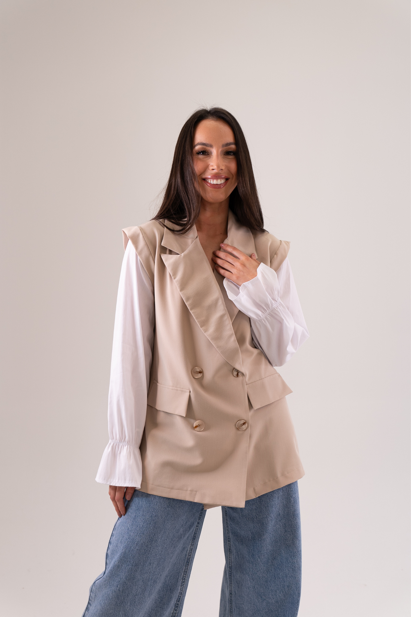 Leah Contrast Sleeve Blazer In Neutral
