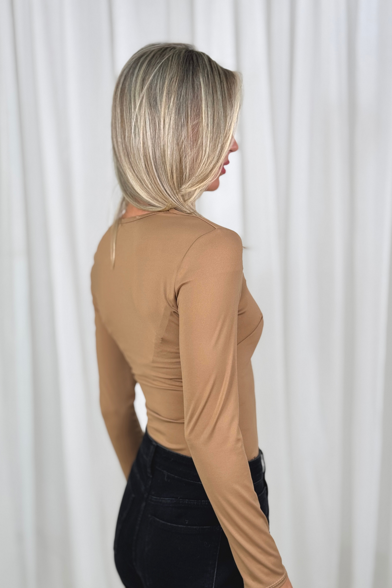 Caitlyn Square Neck Bodysuit In Camel