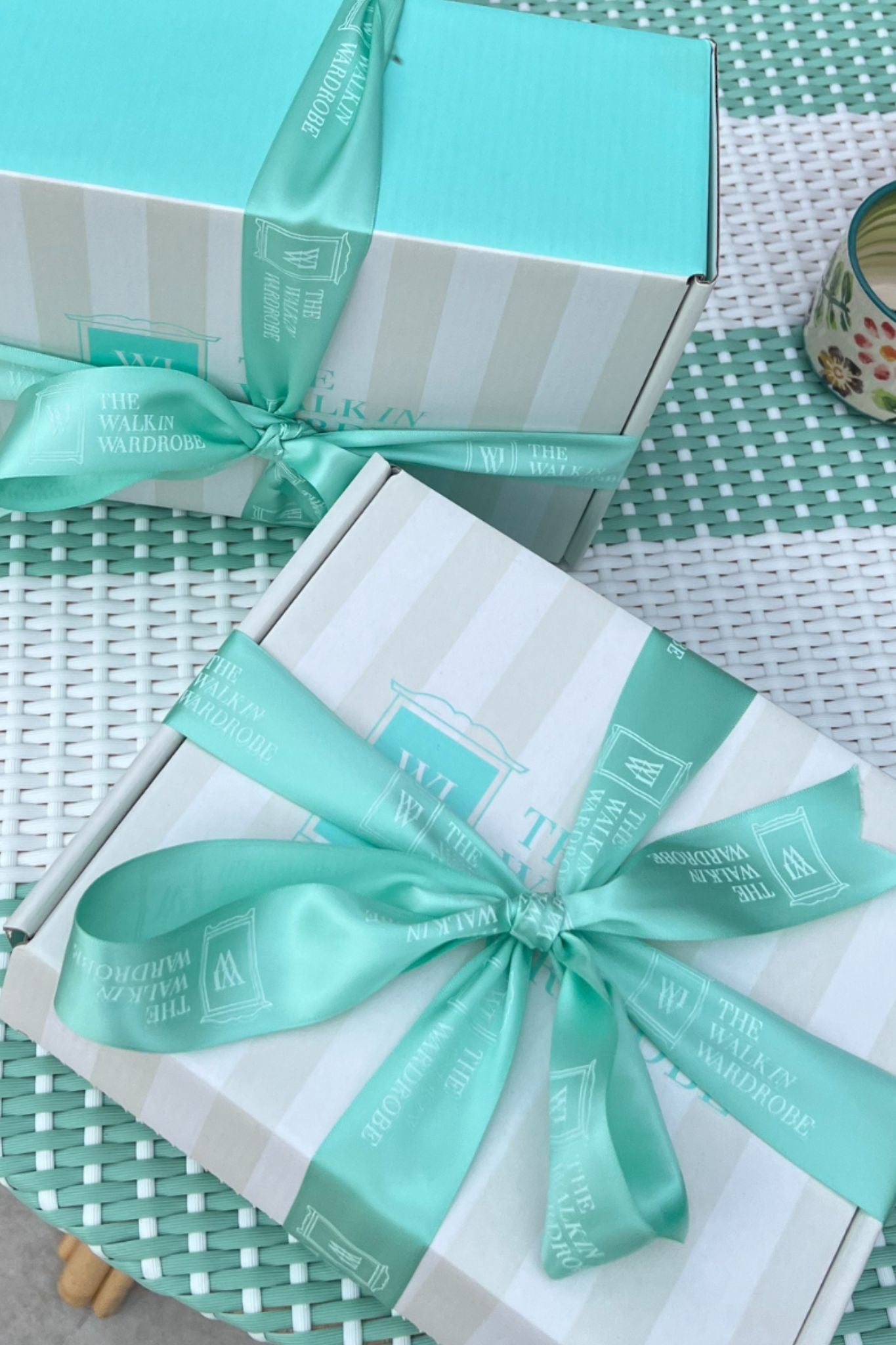 WIW Luxury Packaging