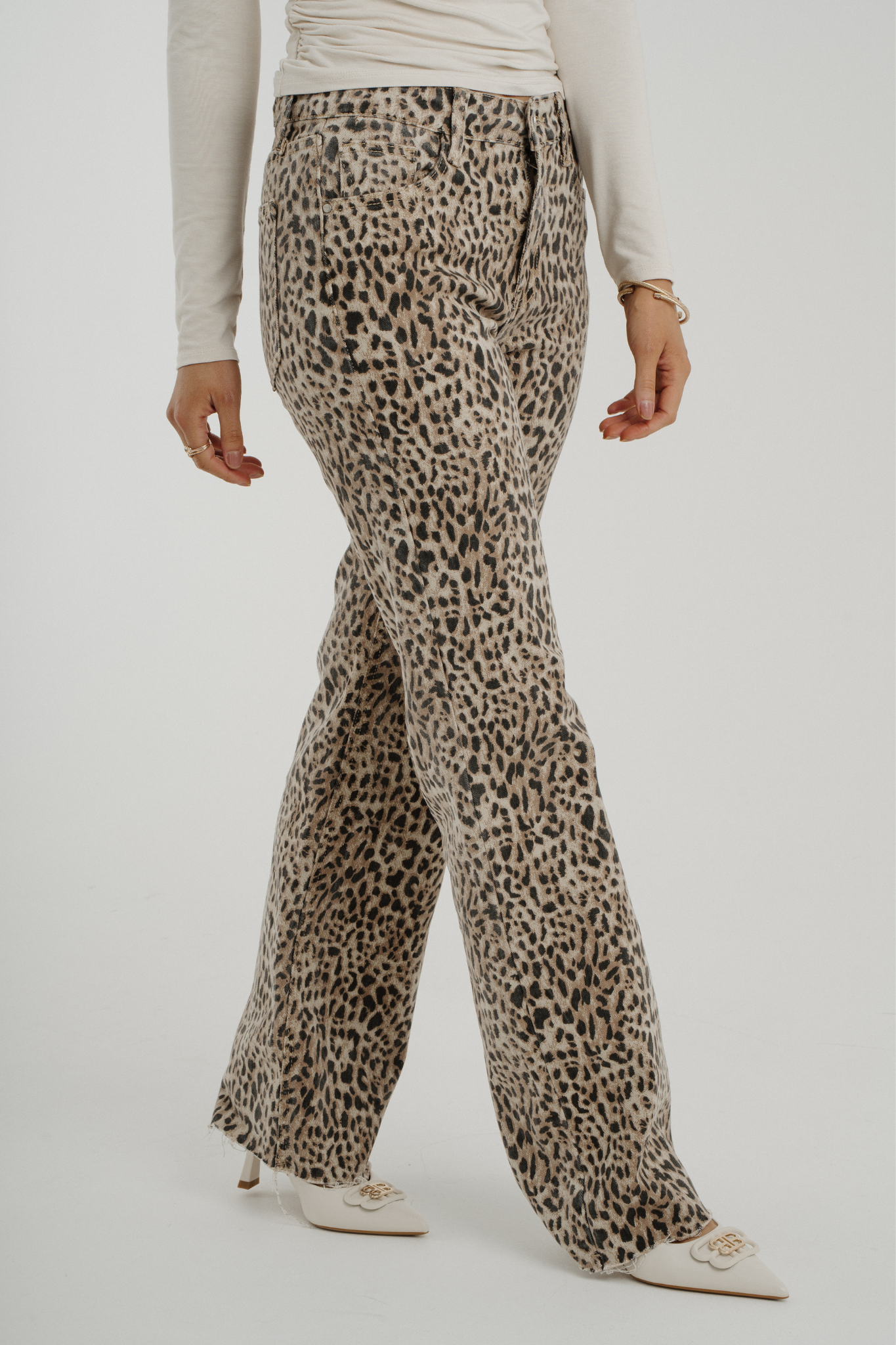 Lynne Frayed Hem Jeans In Leopard Print