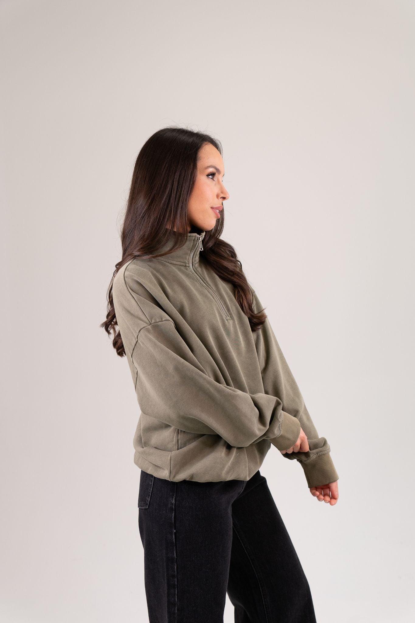 Taylor Half Zip Jumper In Khaki