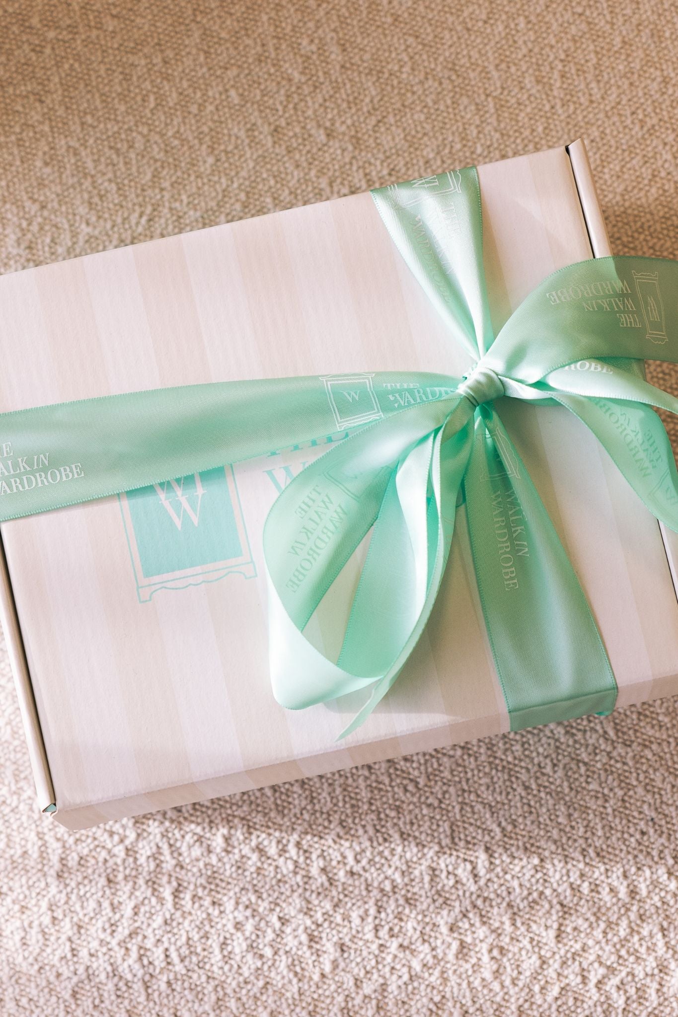 WIW Luxury Packaging