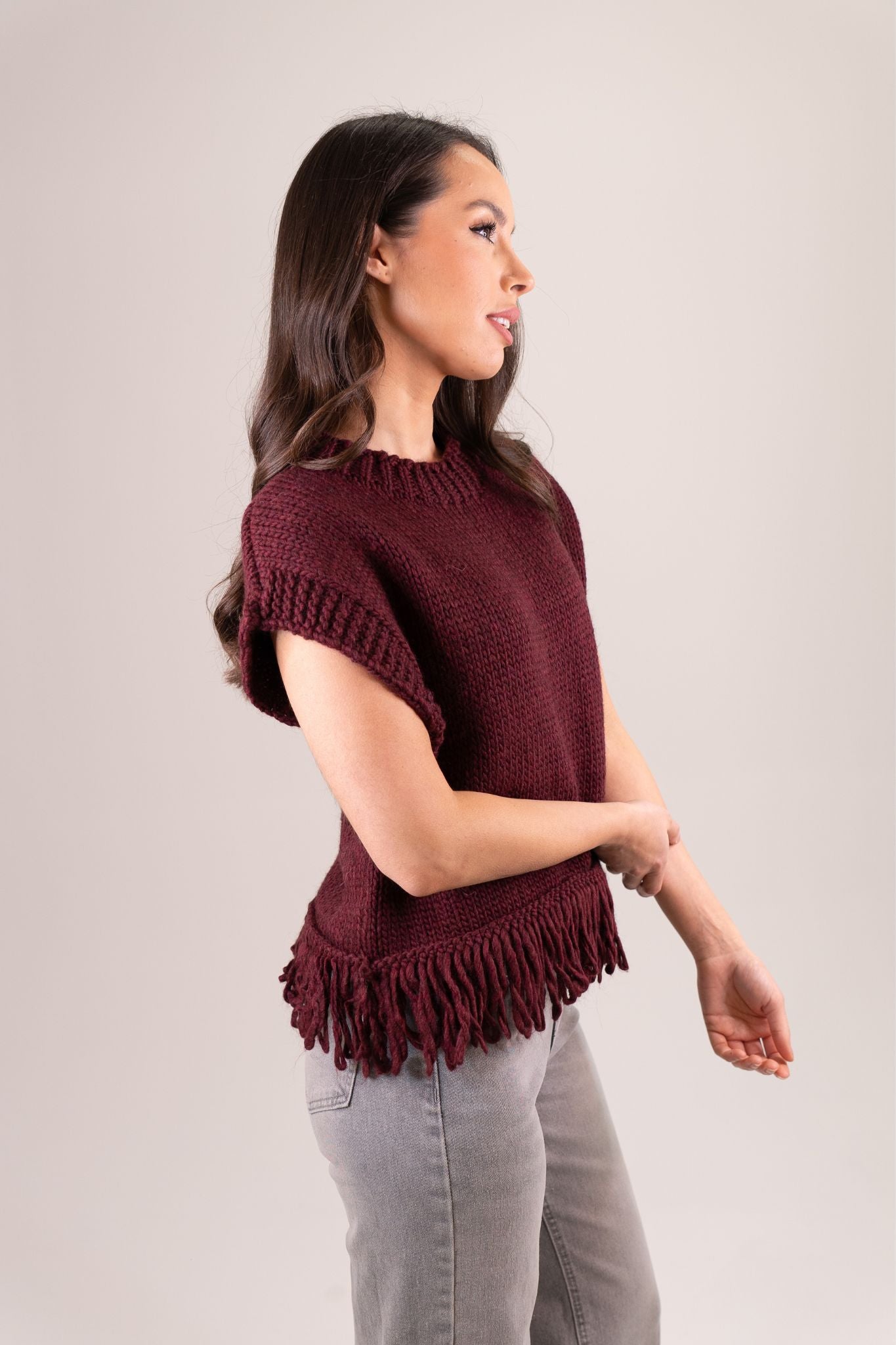 Leah Sleeveless Fringed Knit In Bordeaux