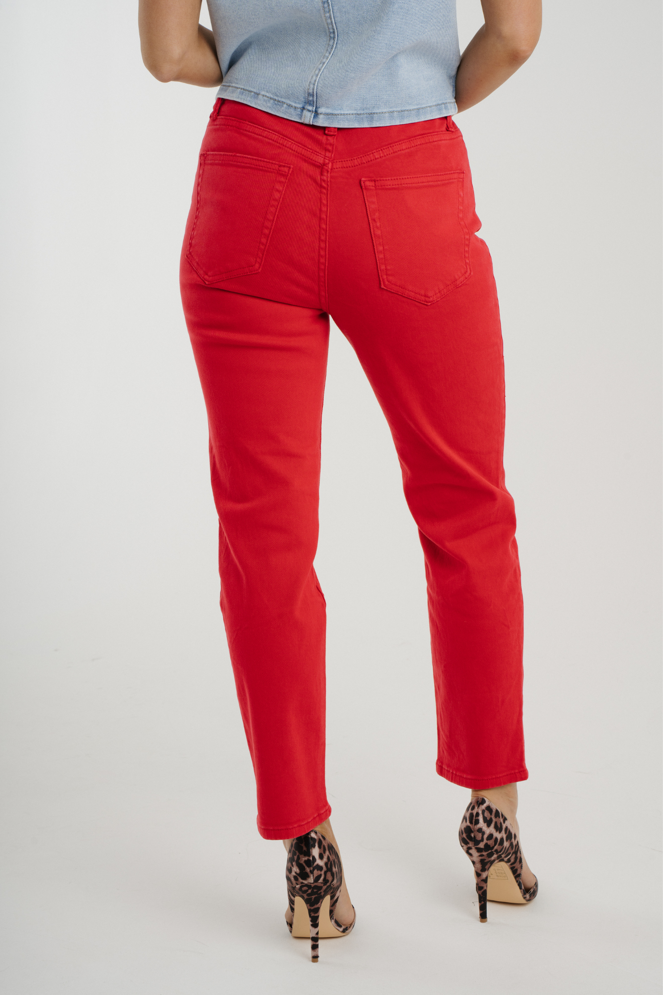 Lynne Mom Jeans In Red