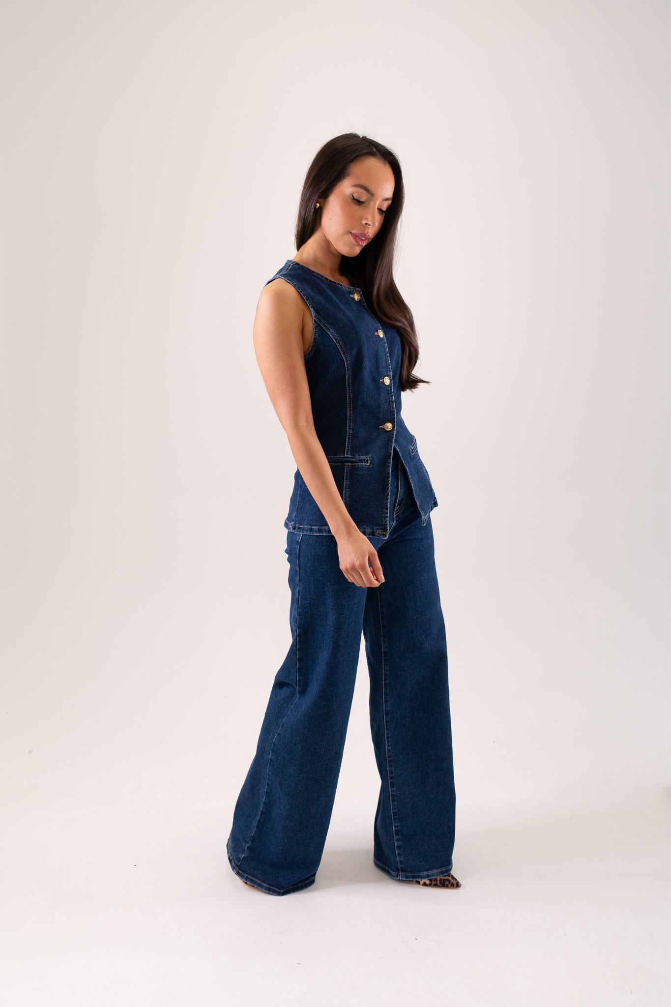 Love Laura Wide Leg Jeans In Dark Wash