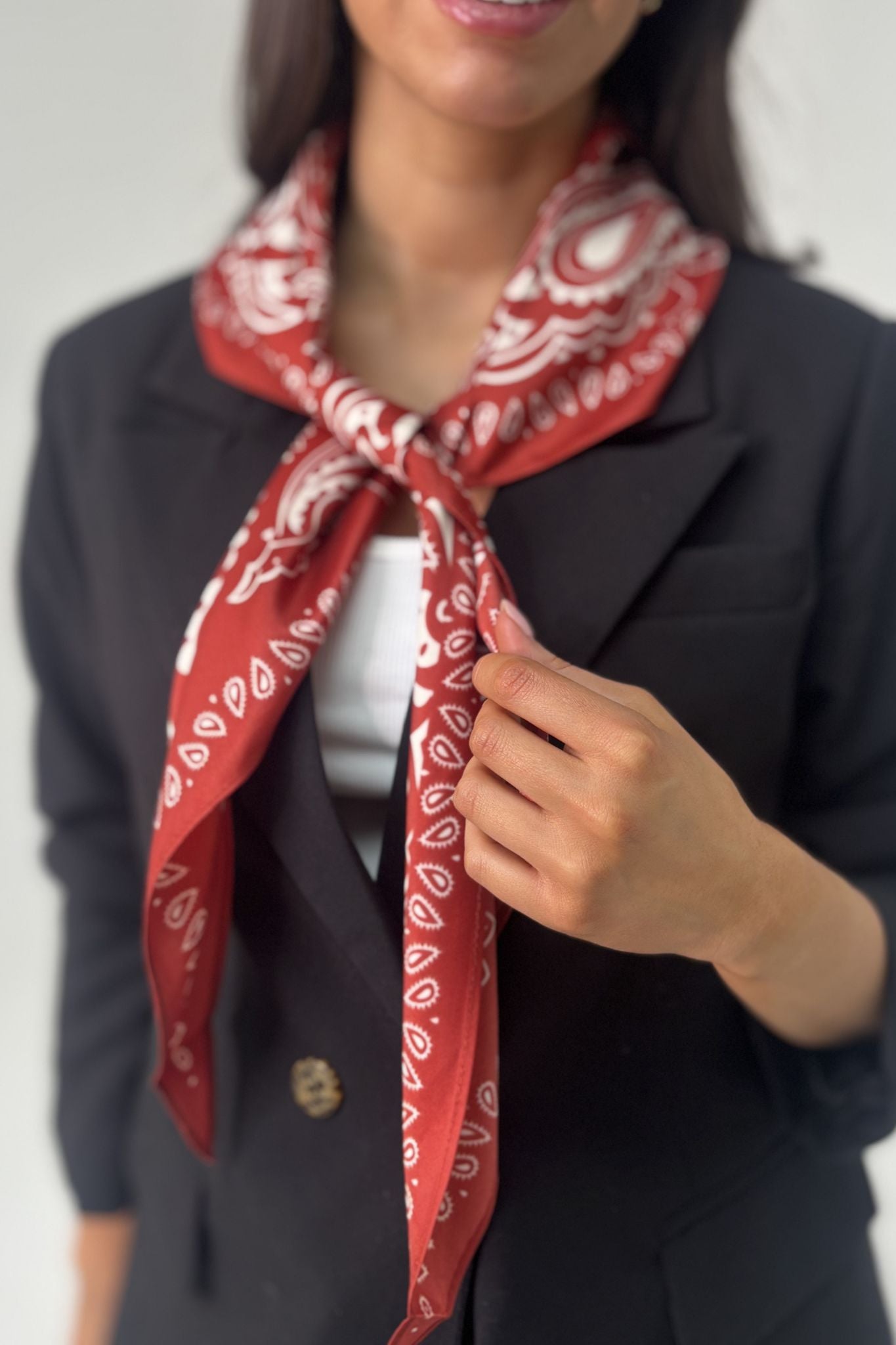 Orla Paisley Print Neck Scarf In Bordeaux
