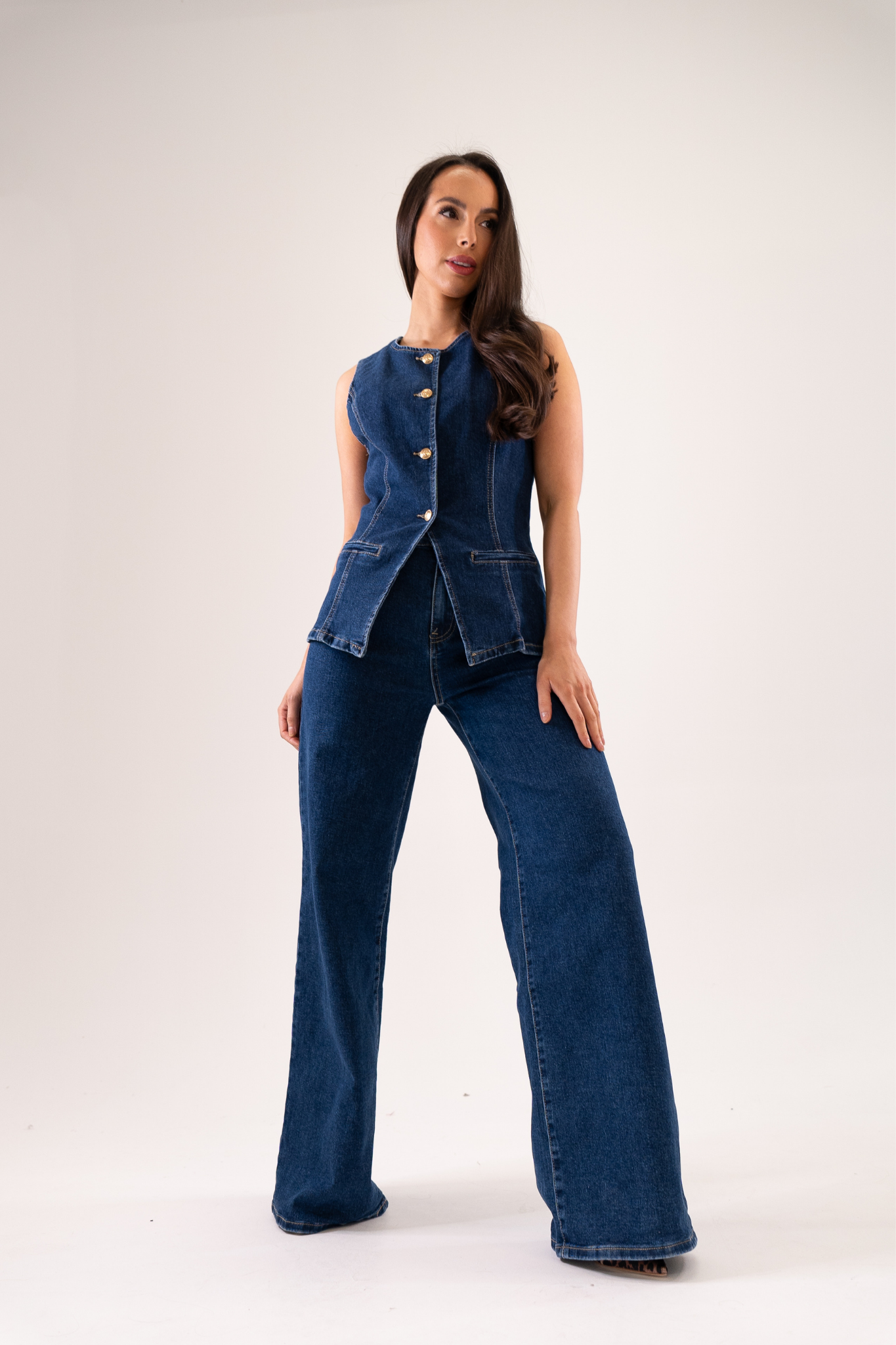 Love Laura Wide Leg Jeans In Dark Wash