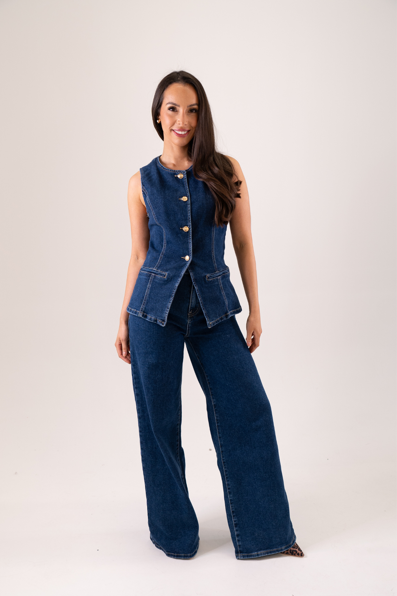 Love Laura Wide Leg Jeans In Dark Wash