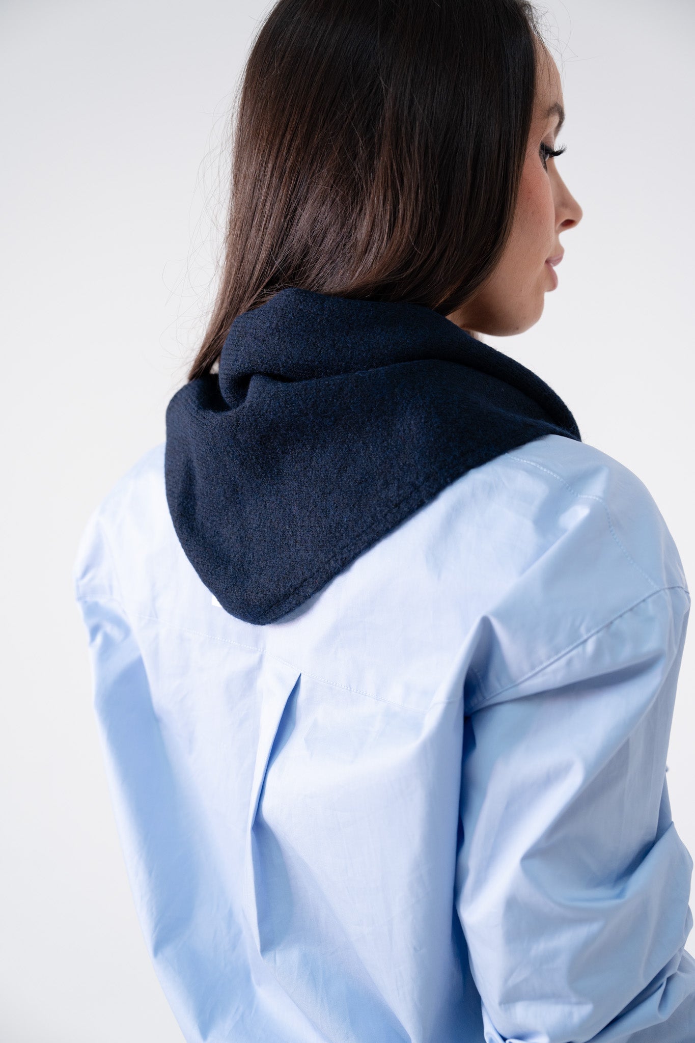 Ally Knit Neck Scarf In Navy