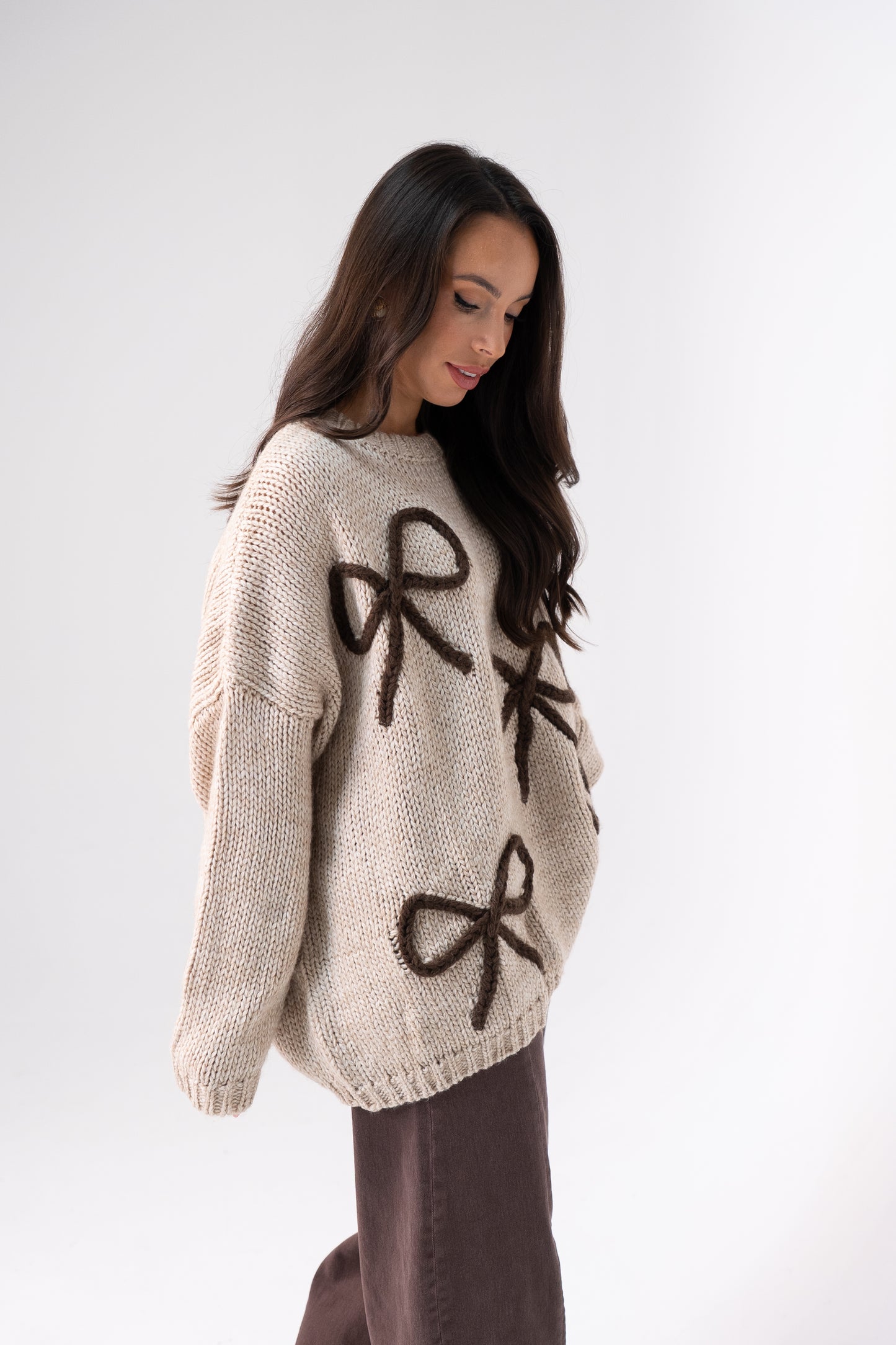 Caitlyn Bow Detail Jumper In Neutral