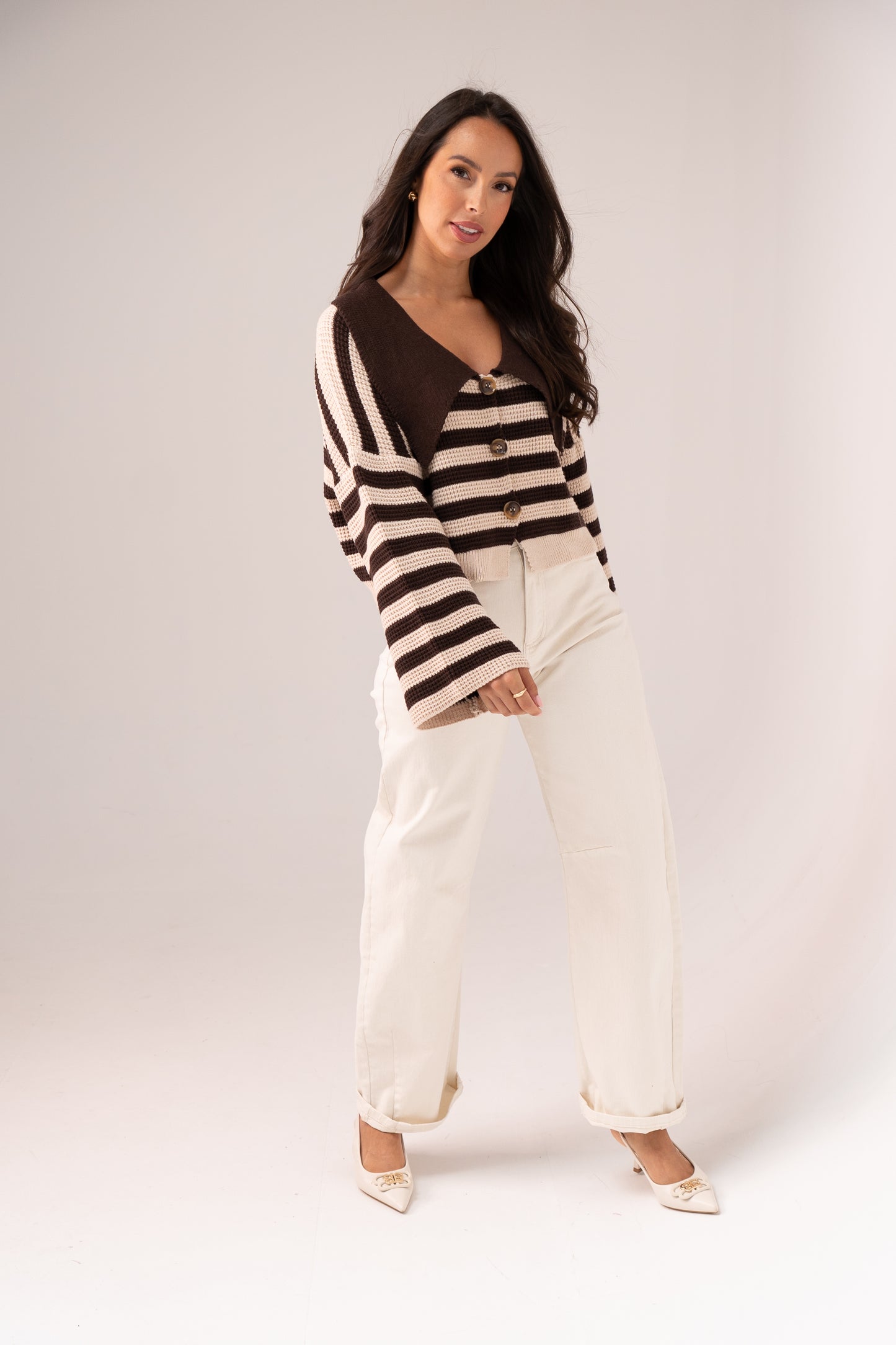Caitlyn Contrast Collar Cardigan In Chocolate