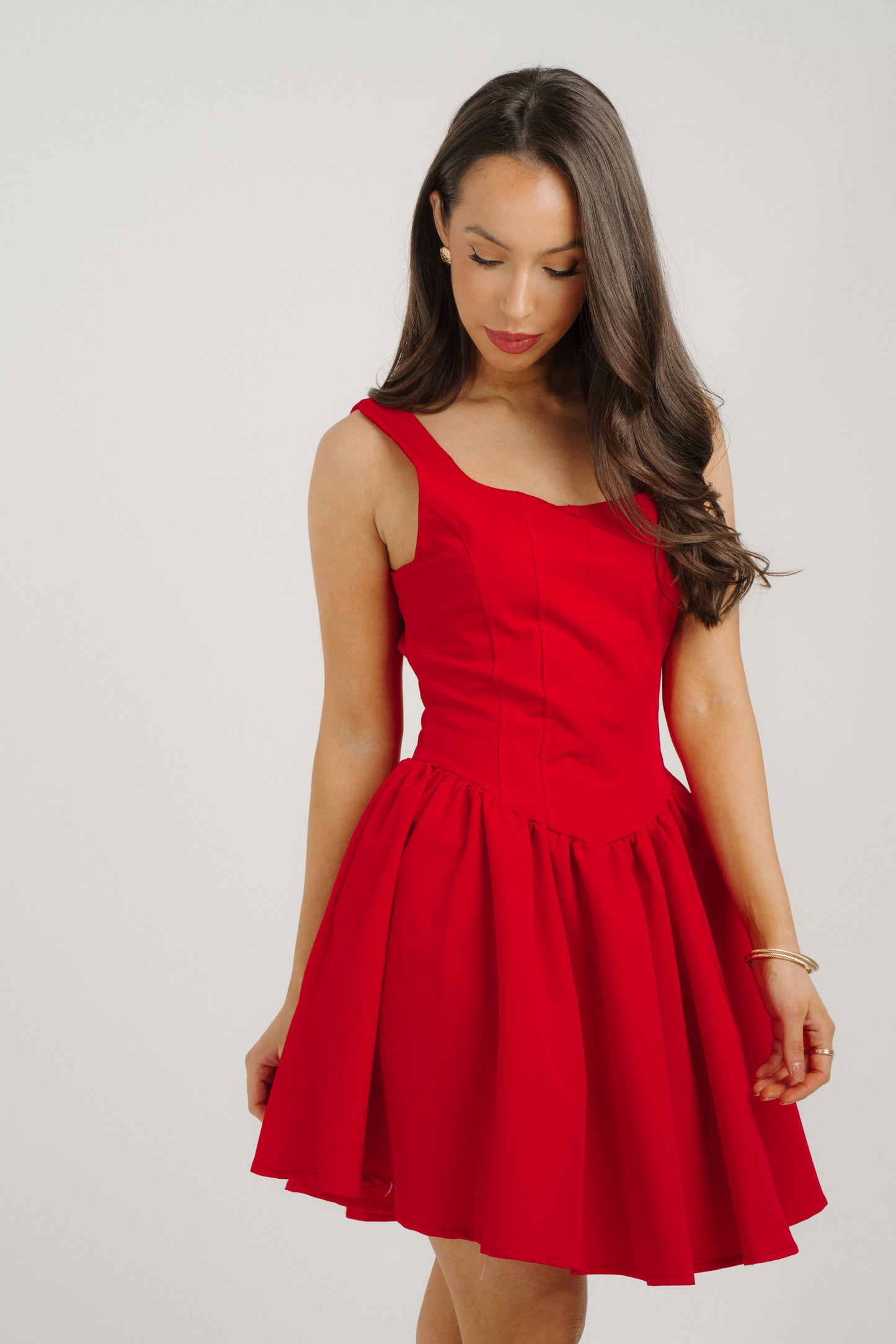 Caitlyn Pleated Skirt Dress In Red