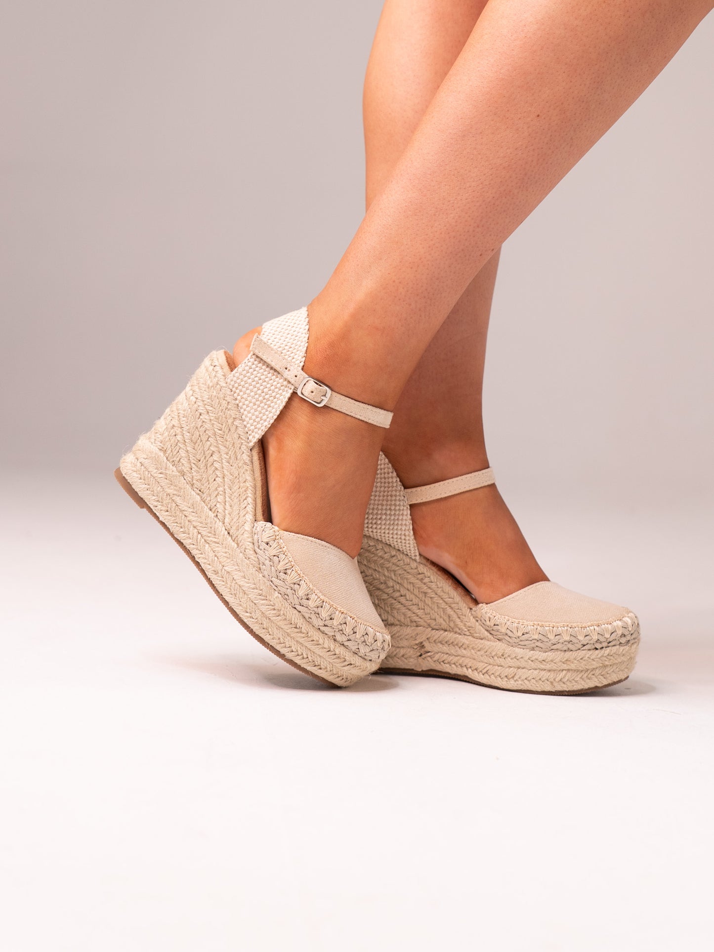 Cathy Closed Toe Wedges In Neutral