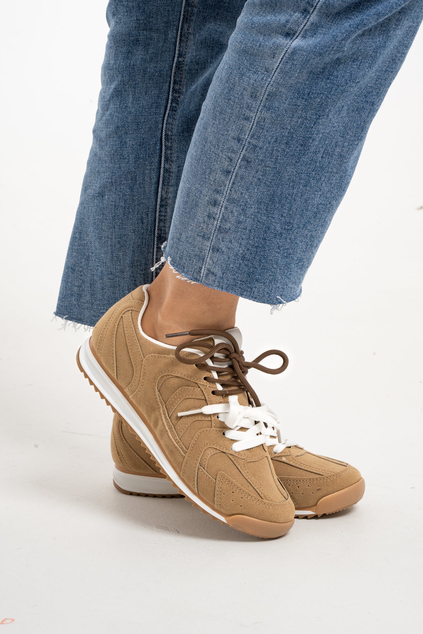 Cathy Double Laced Trainers In Camel