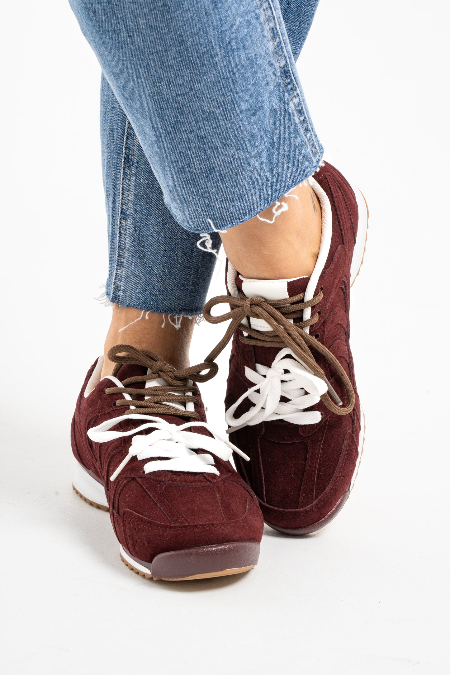 Cathy Double Laced Trainers In Wine