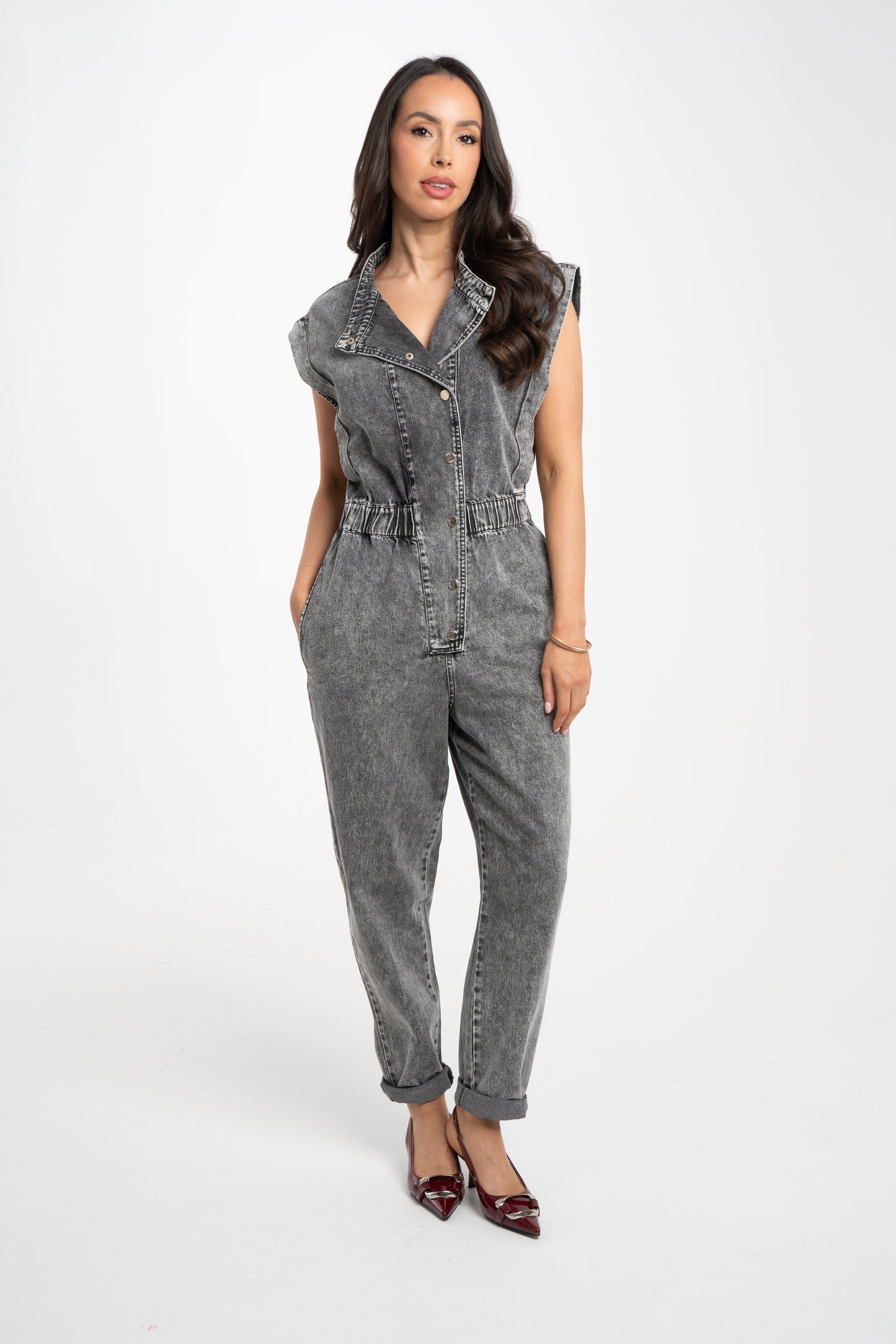Cora Sleeveless Jumpsuit In Grey Wash