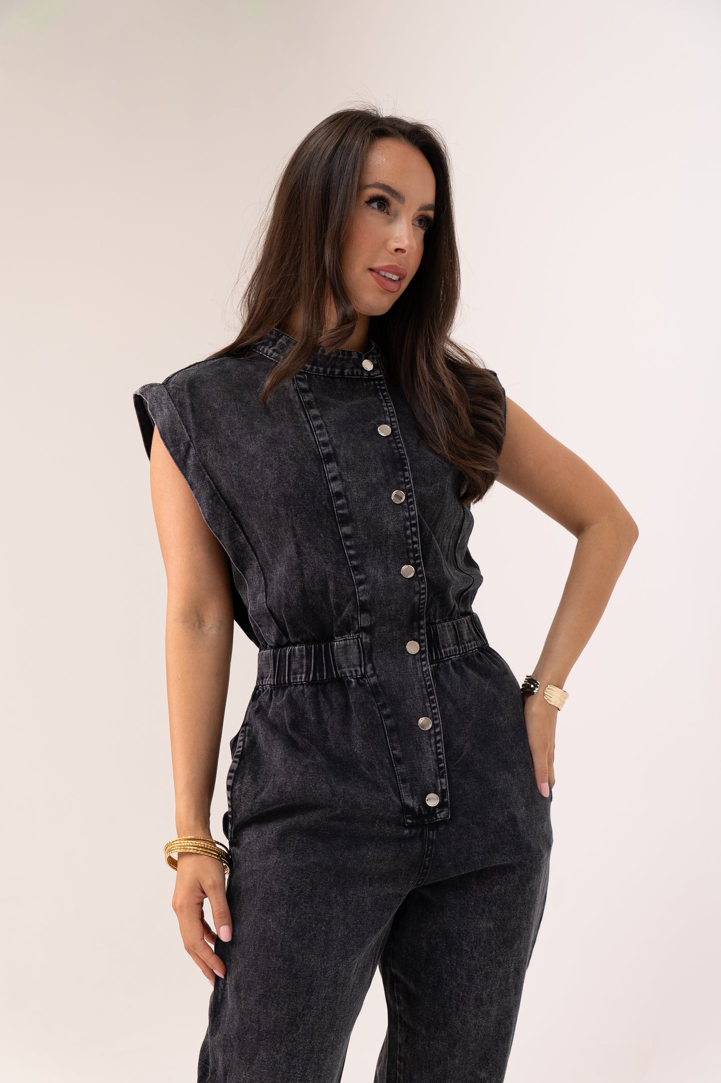 Cora Sleeveless Jumpsuit In Black Wash