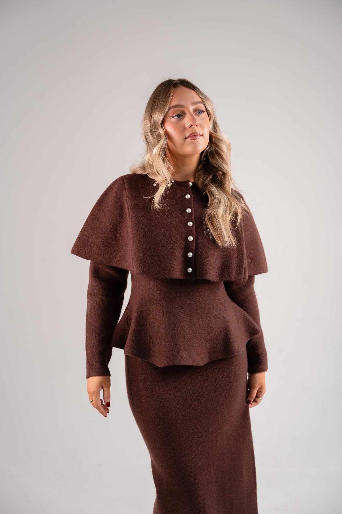 Love Laura Knit Cape With Pearls In Chocolate