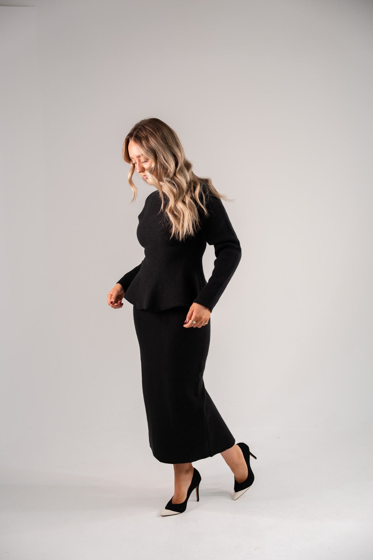 Love Laura Knit Midi Skirt In Black
