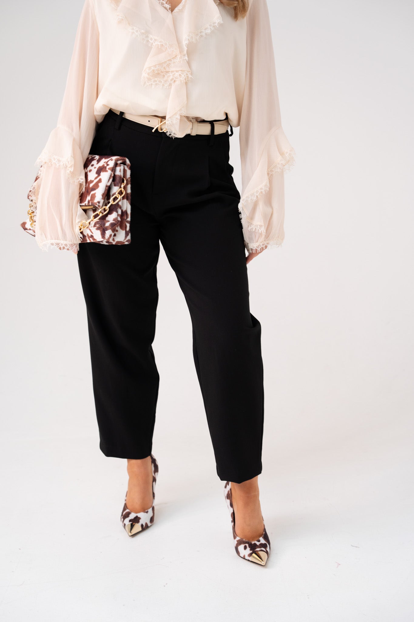 Love Laura Cigarette Trousers In Black