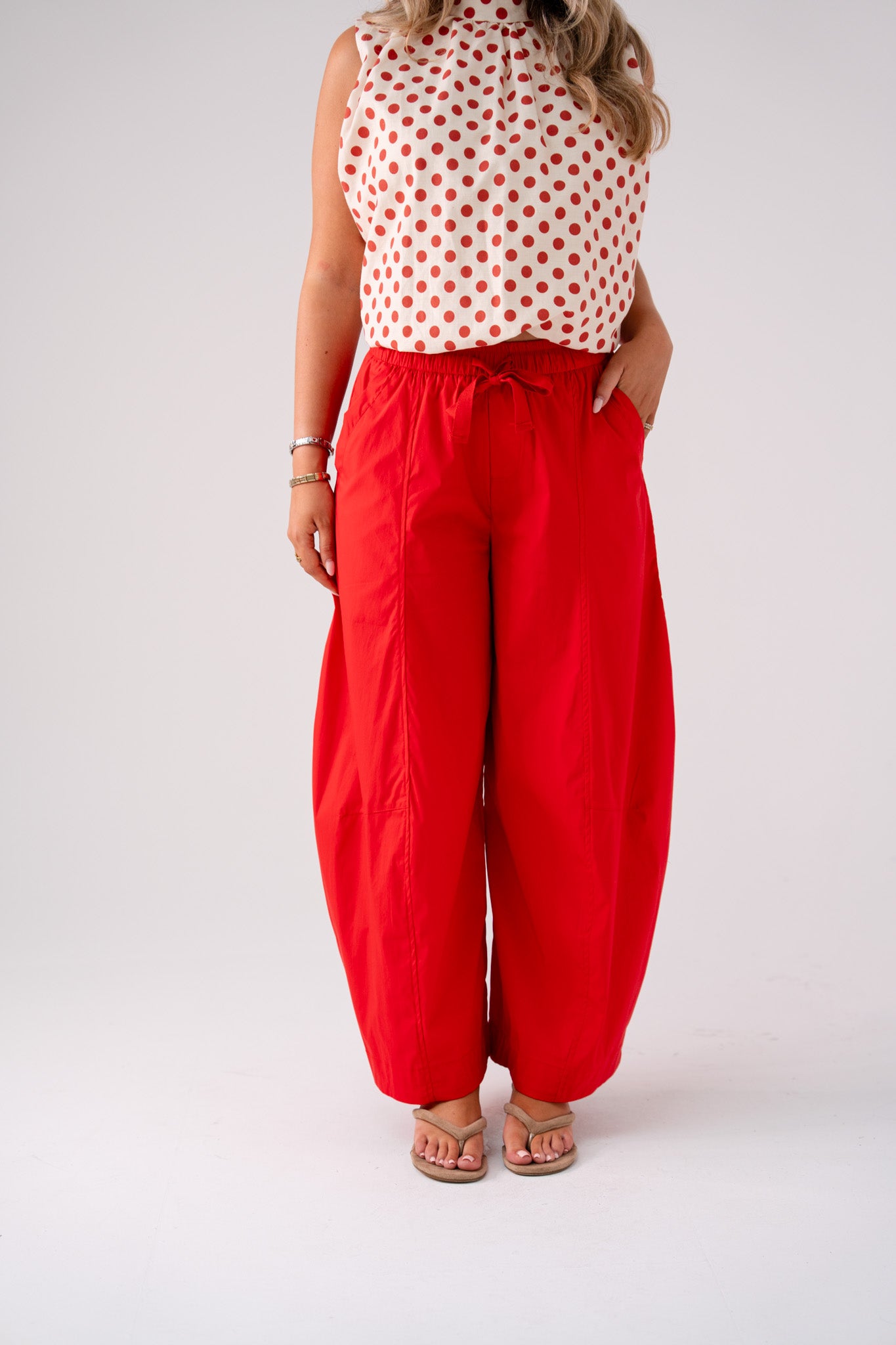 Kiera Barrell Trousers In Red