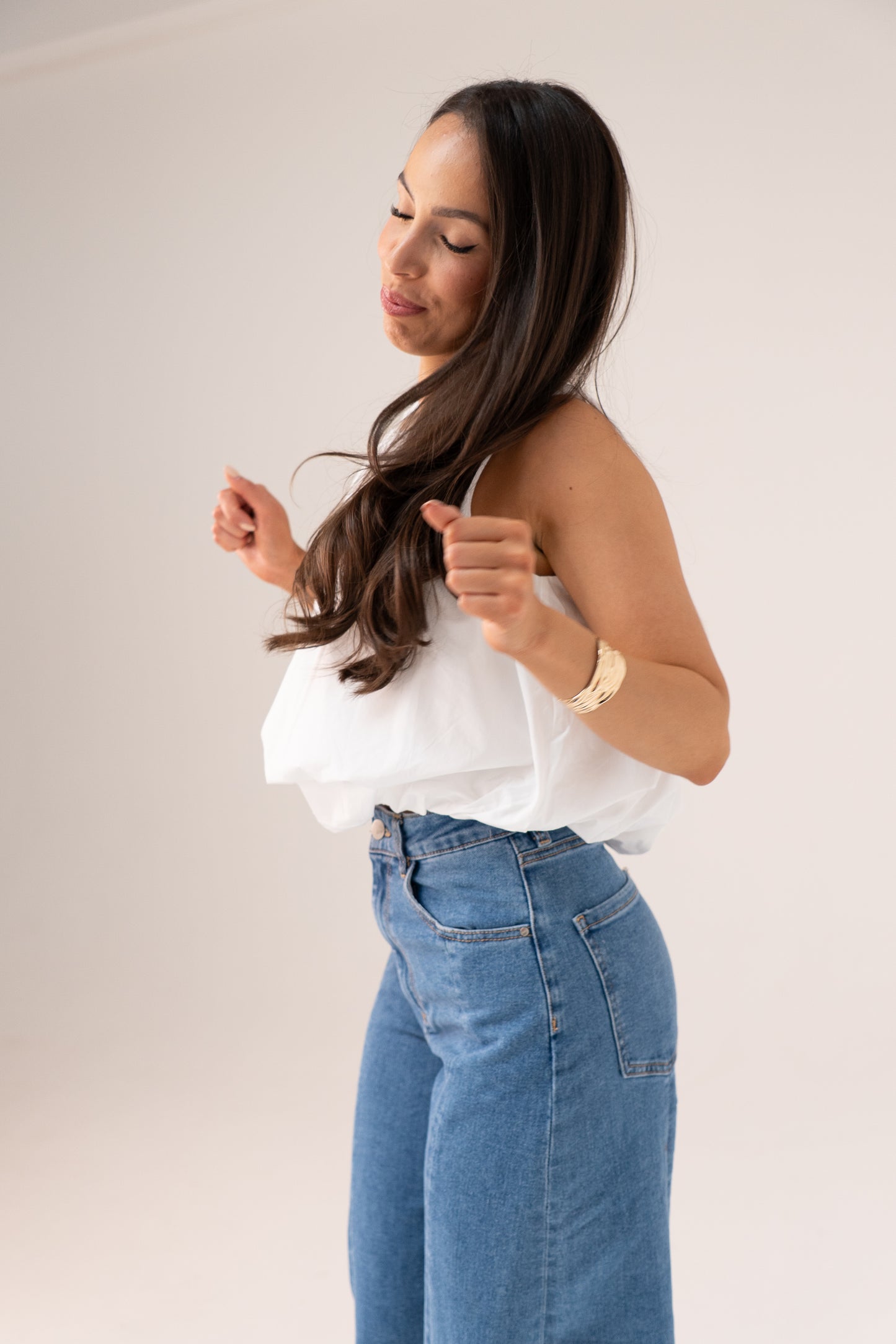 Iris Bubble Hem Top In White
