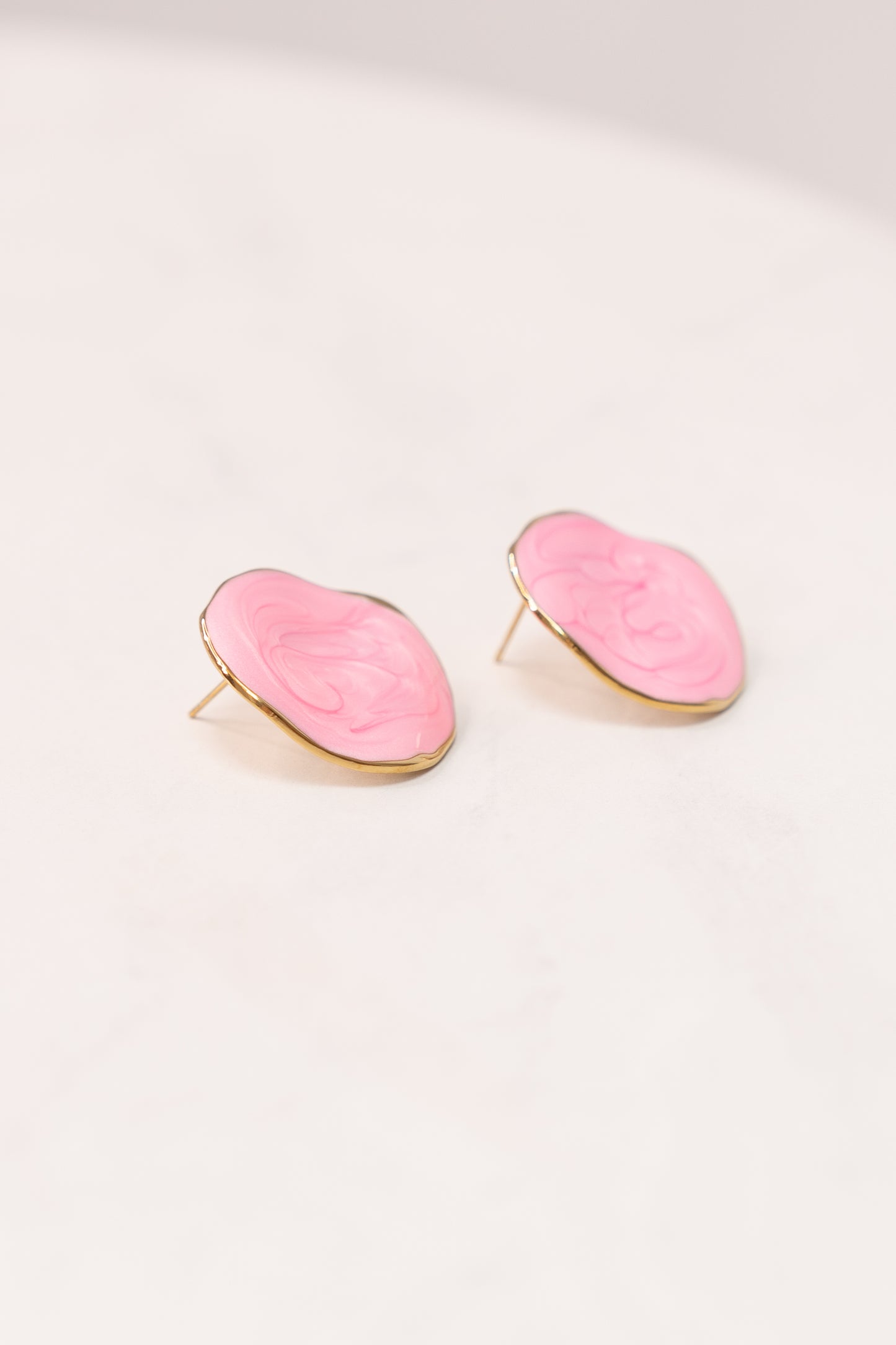 Olive Marbled Earrings In Pink