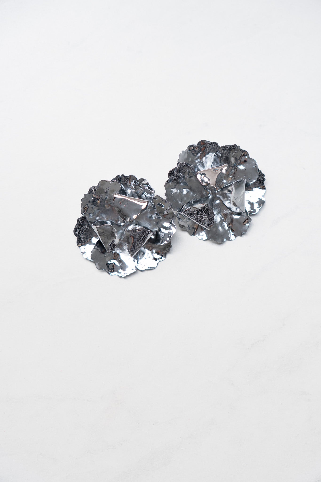 Olive Cluster Earring In Silver