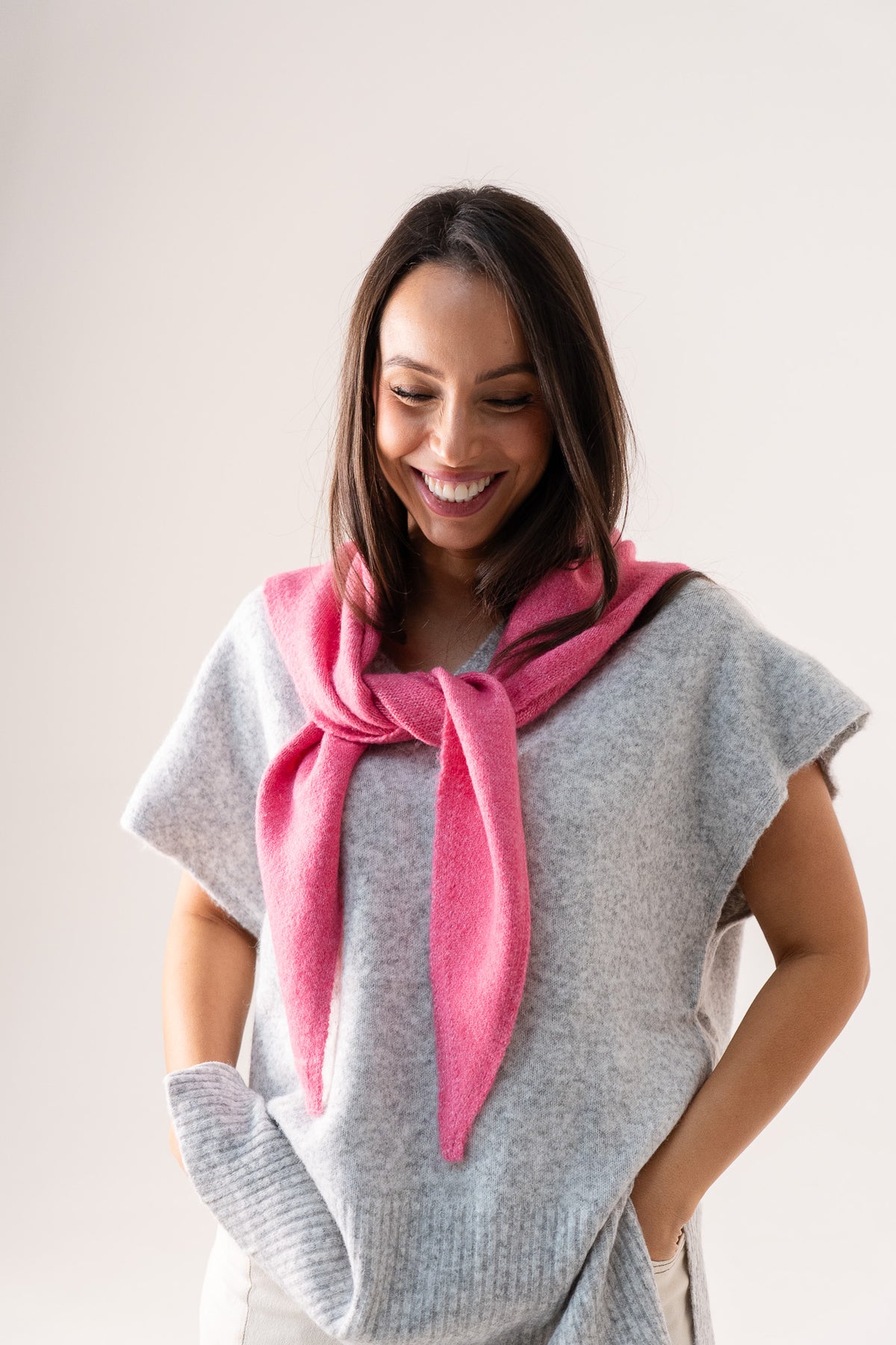 Kendra Knit Neck Scarf In Fuchsia