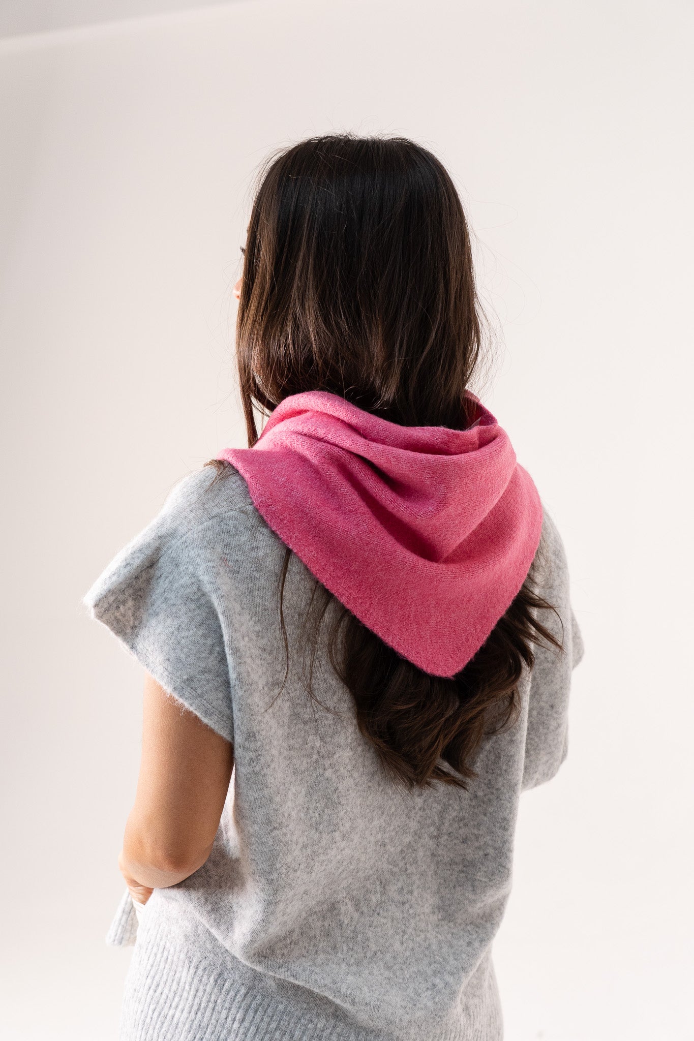 Kendra Knit Neck Scarf In Fuchsia
