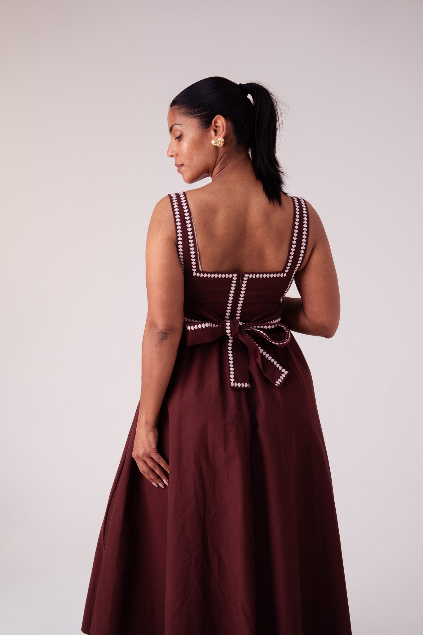 Love Laura Heart Embroidered Dress In Chocolate
