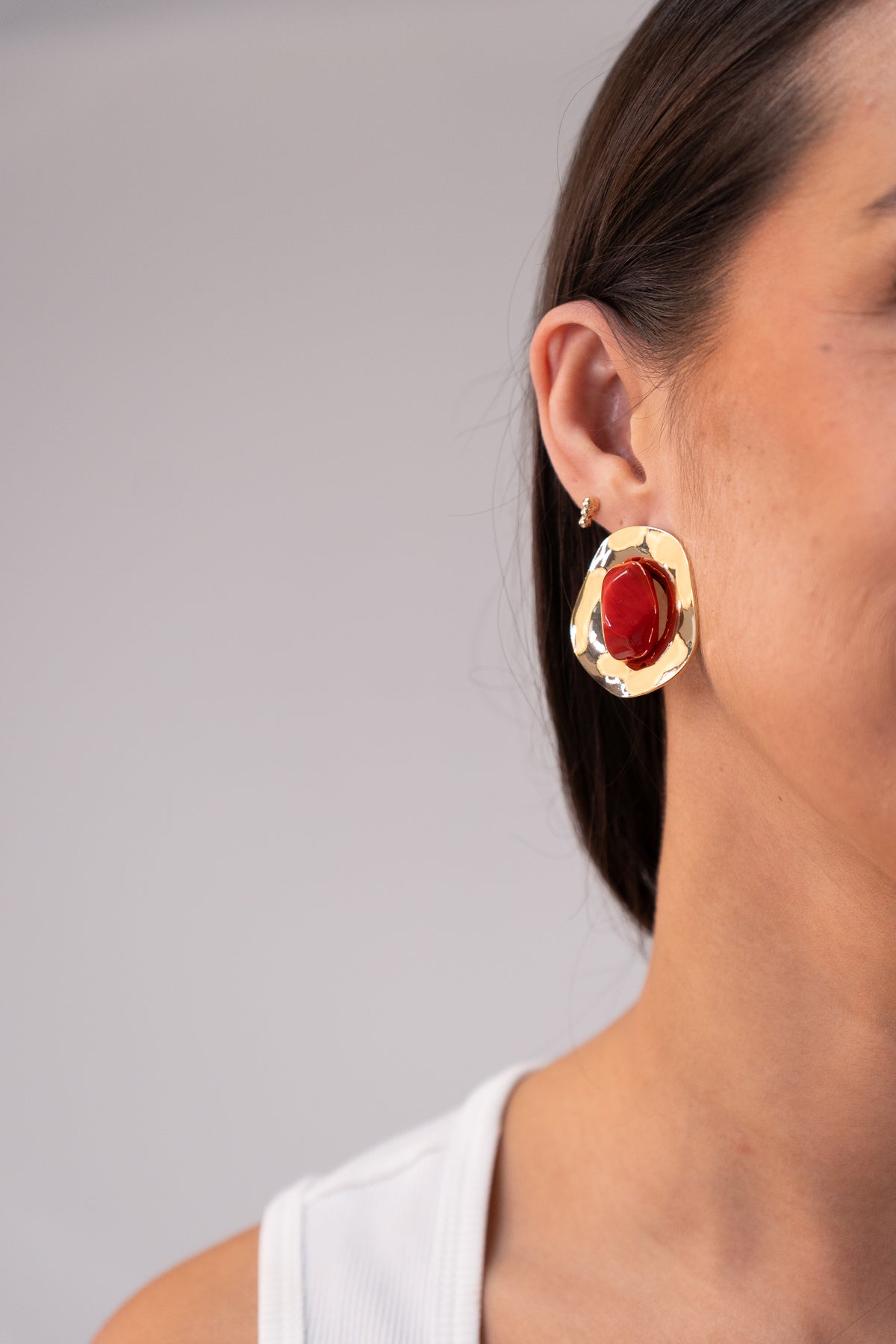 Polly Stone Centre Earrings In Red