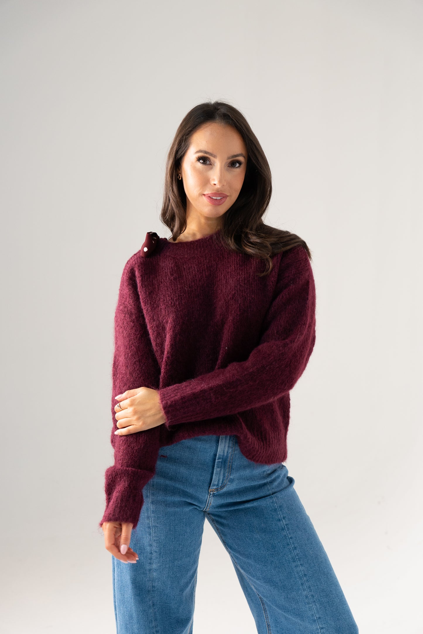 Kendra Bow Shoulder Jumper In Burgundy