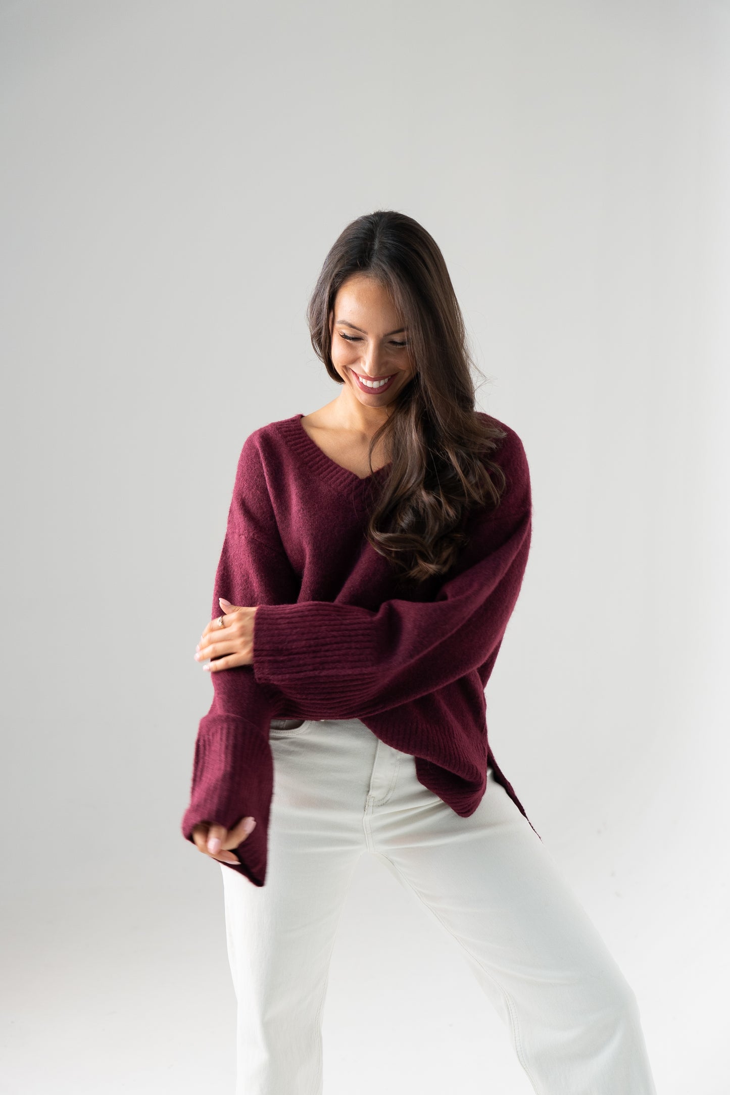 Ella V-Neck Jumper In Bordeaux
