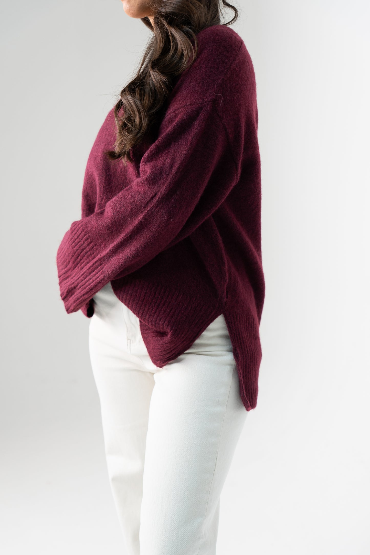 Ella V-Neck Jumper In Bordeaux