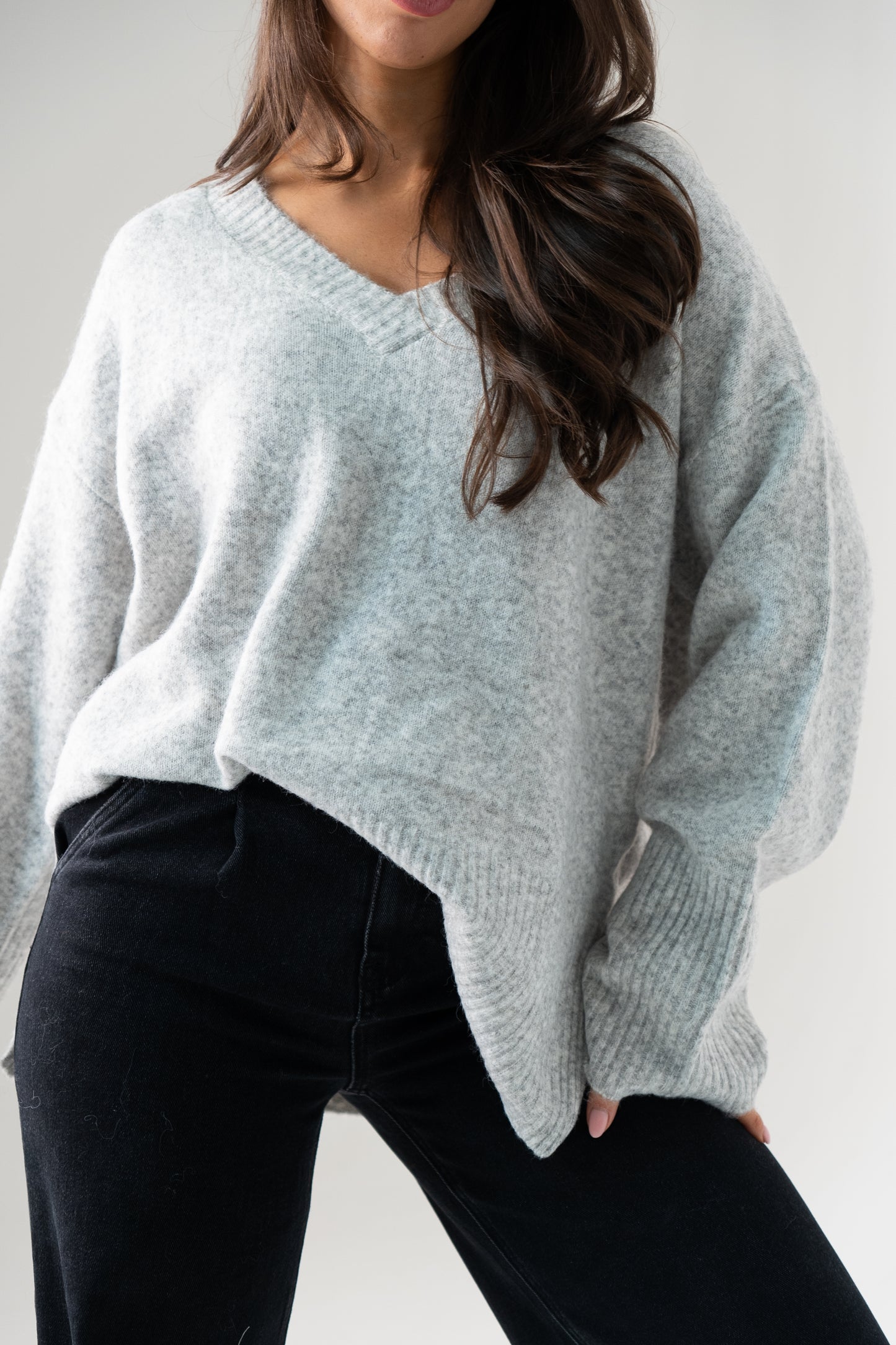 Ella V-Neck Jumper In Light Grey