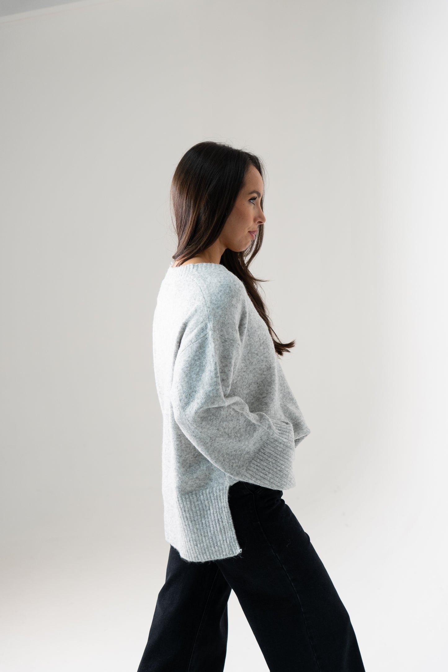 Ella V-Neck Jumper In Light Grey