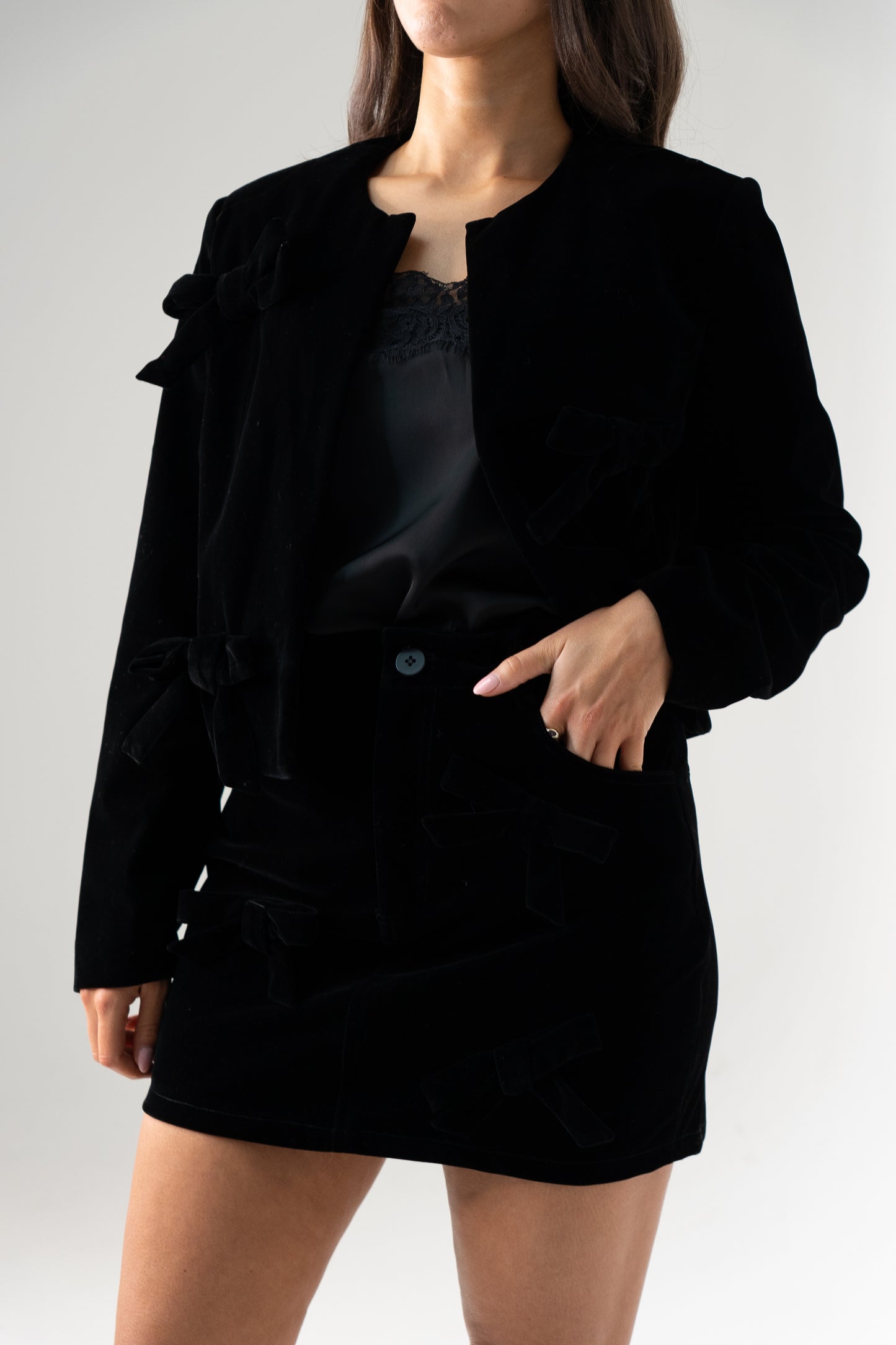 Daisy Velvet Jacket In Black