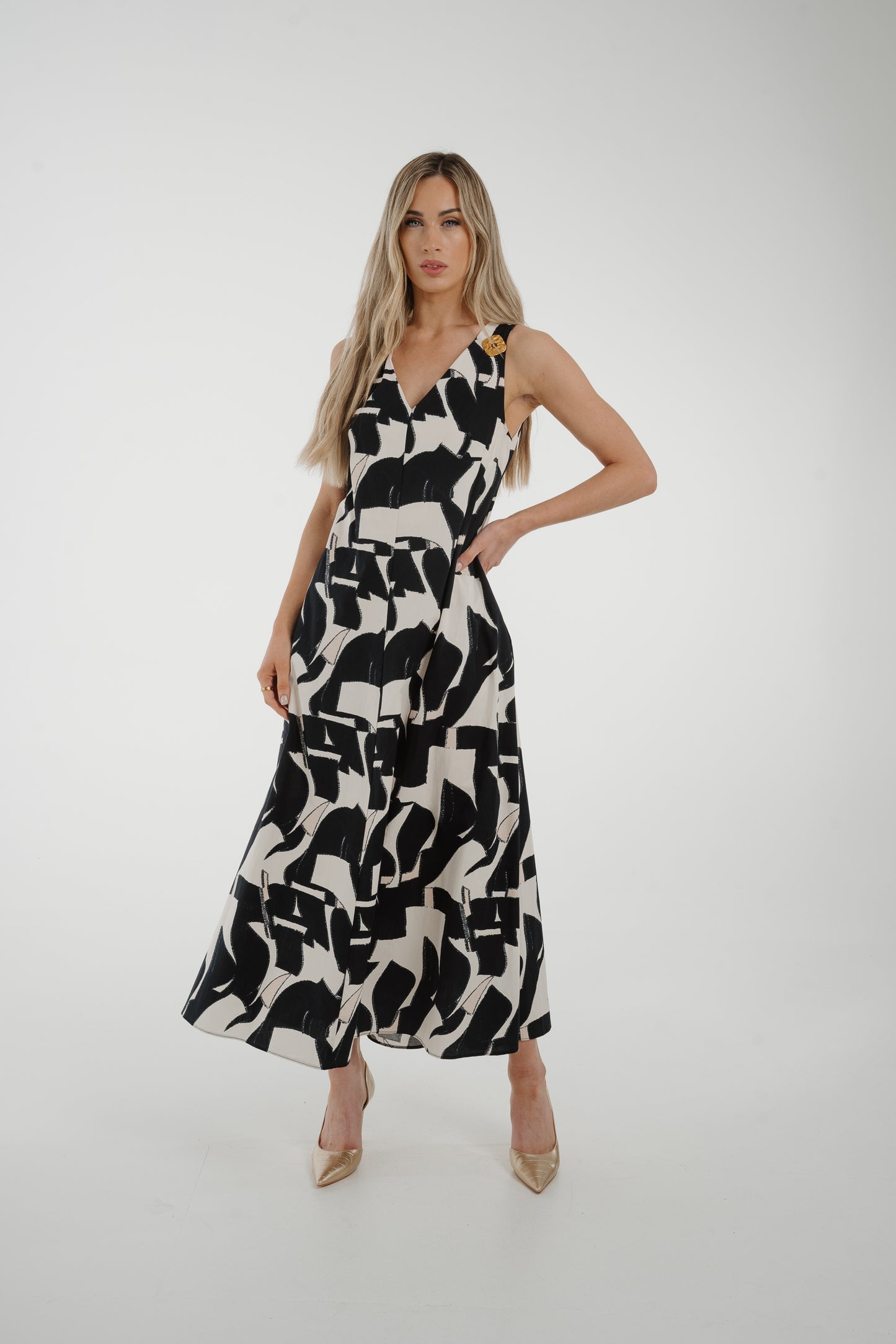 Kayla Abstract Print Dress In Monochrome